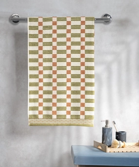 Classic Tranquil Blossoms Bath Towel, 550 GSM, 100% Cotton, Cerena bath towels,soft towels,bathroom textiles