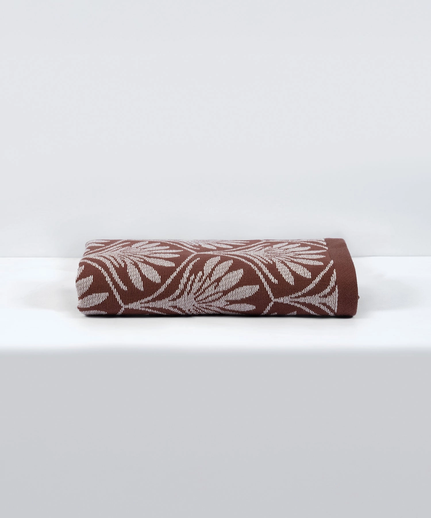 Classic Tranquil Blossoms Bath Towel, 550 GSM, 100% Cotton, Ember