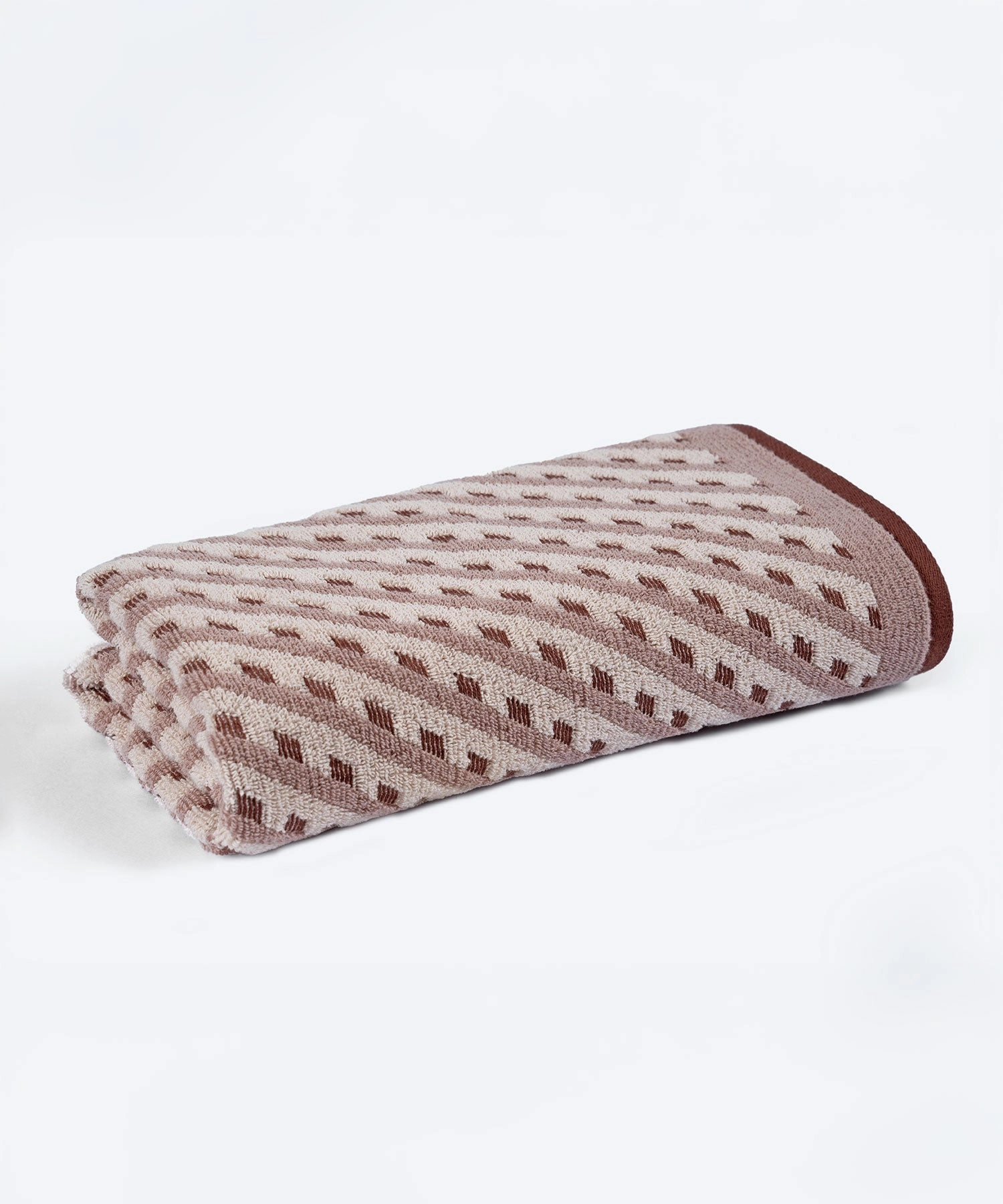 Classic Tranquil Blossoms Bath Towel, 550 GSM, 100% Cotton, Harvey