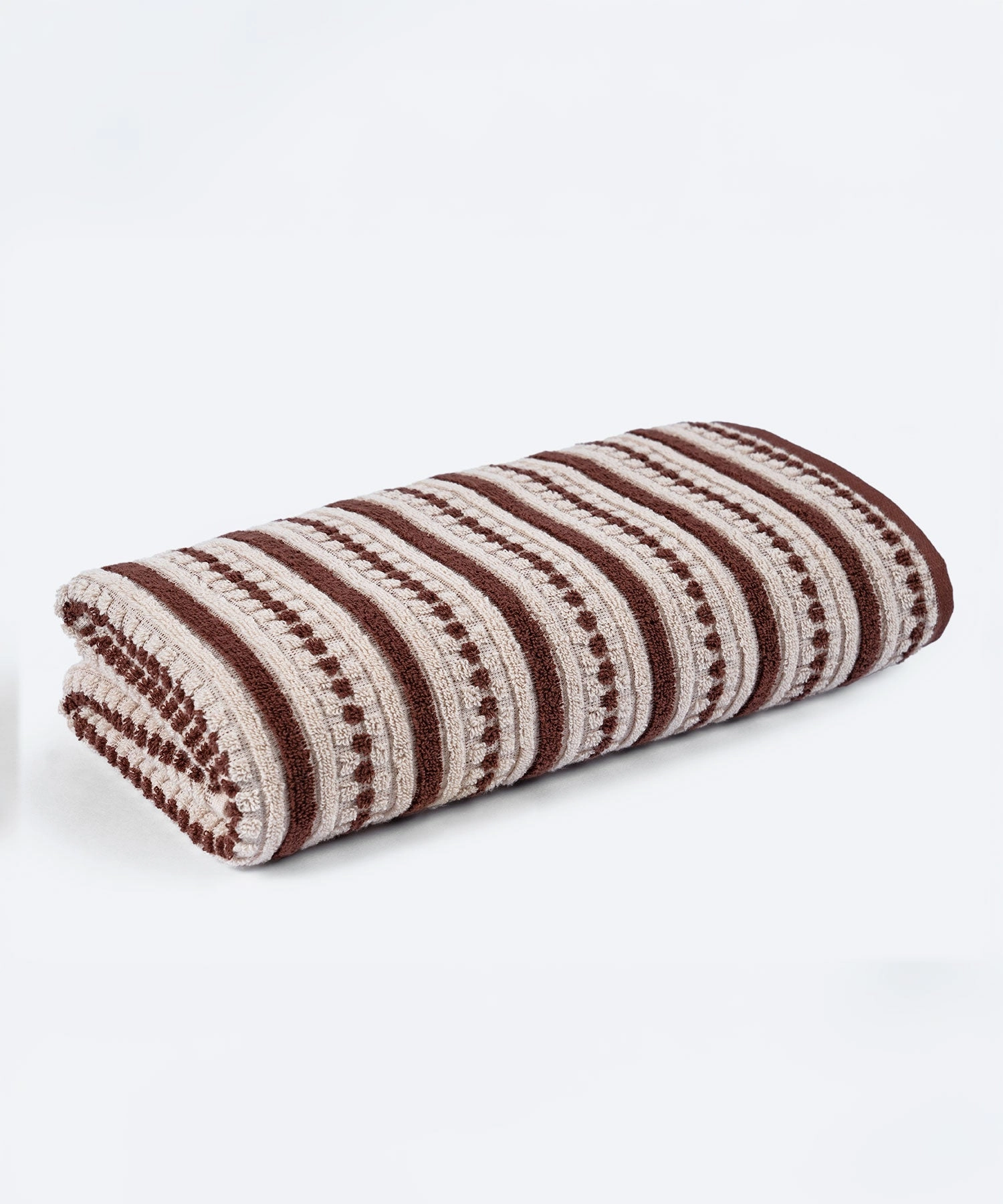 Classic Tranquil Blossoms Bath Towel, 550 GSM, 100% Cotton, Laney