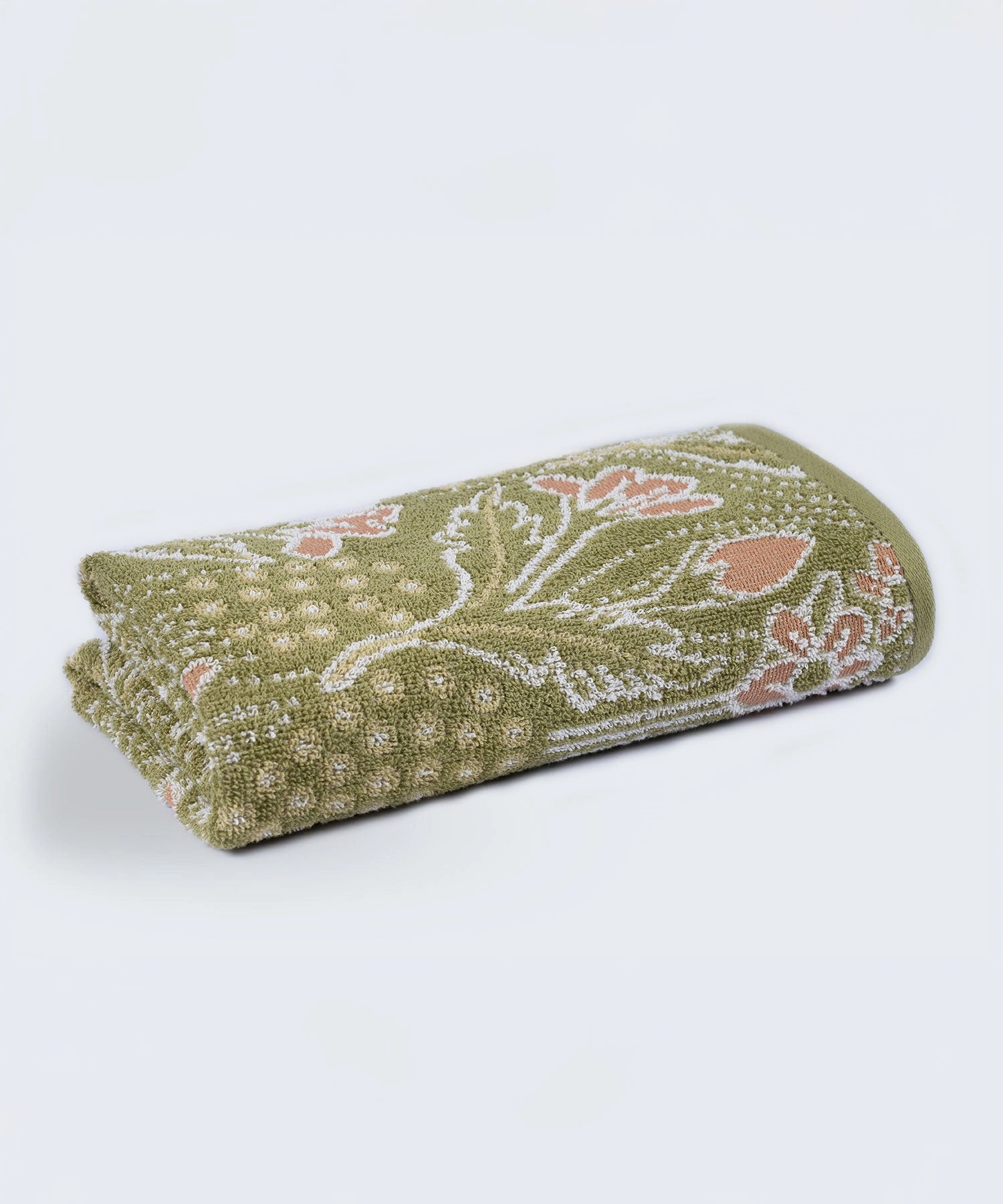 Classic Tranquil Blossoms Bath Towel, 550 GSM, 100% Cotton, Susan