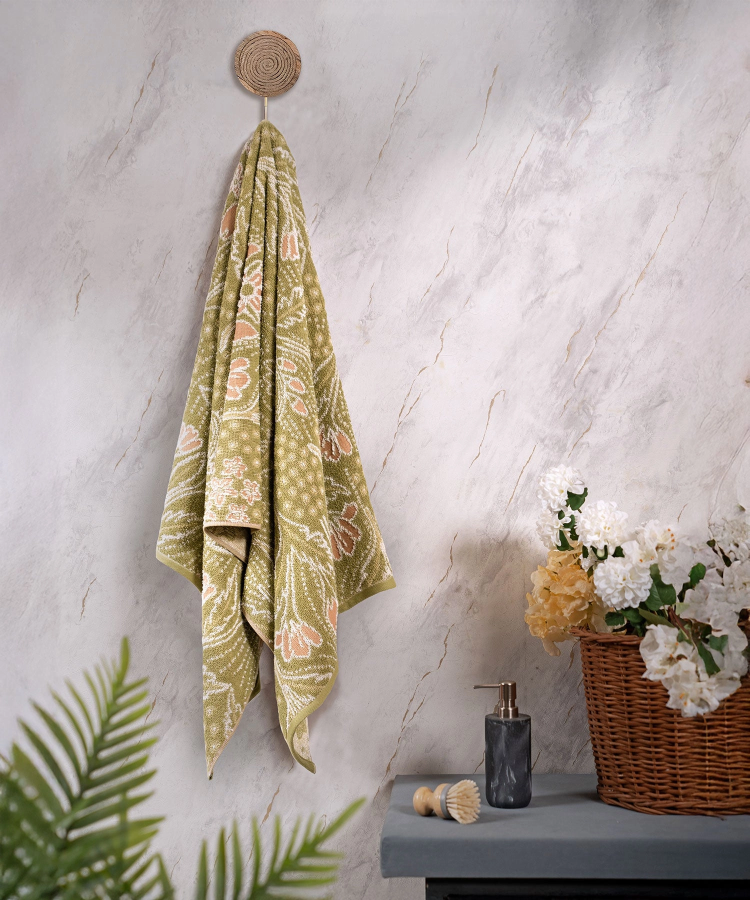 Classic Tranquil Blossoms Bath Towel, 550 GSM, 100% Cotton, Susan bath towels,soft towels,bathroom textiles