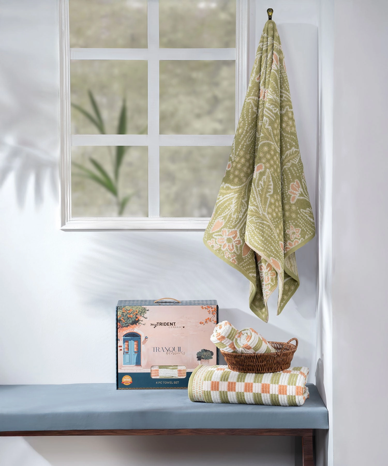 Classic Tranquil Blossoms Towel Set, 550 GSM, 100% Cotton, Cerena