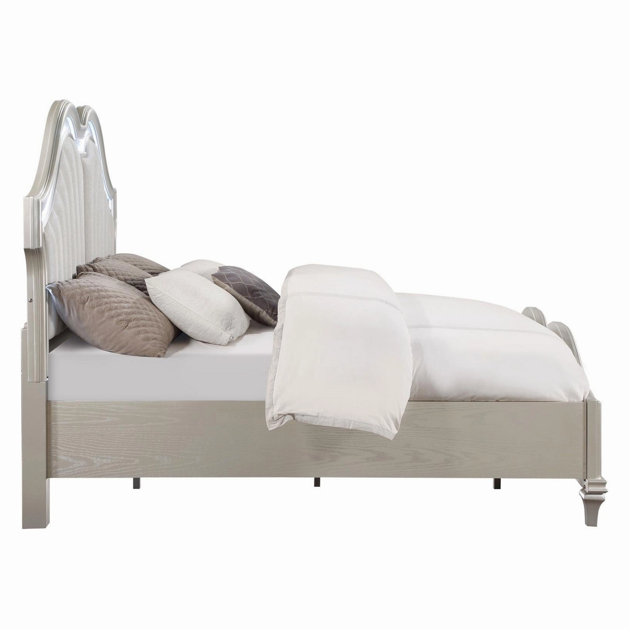 Coaster Evangeline Tufted Upholstered Platform Queen Bed Ivory And Silver Oak