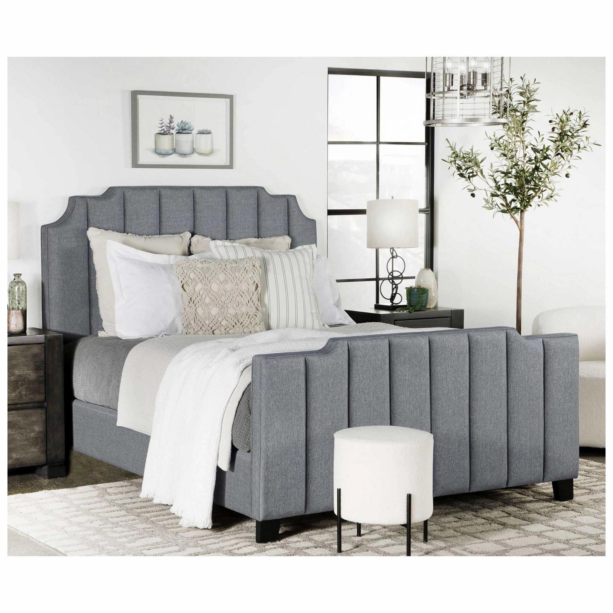 Coaster Fiona Upholstered Panel Bed Light Grey