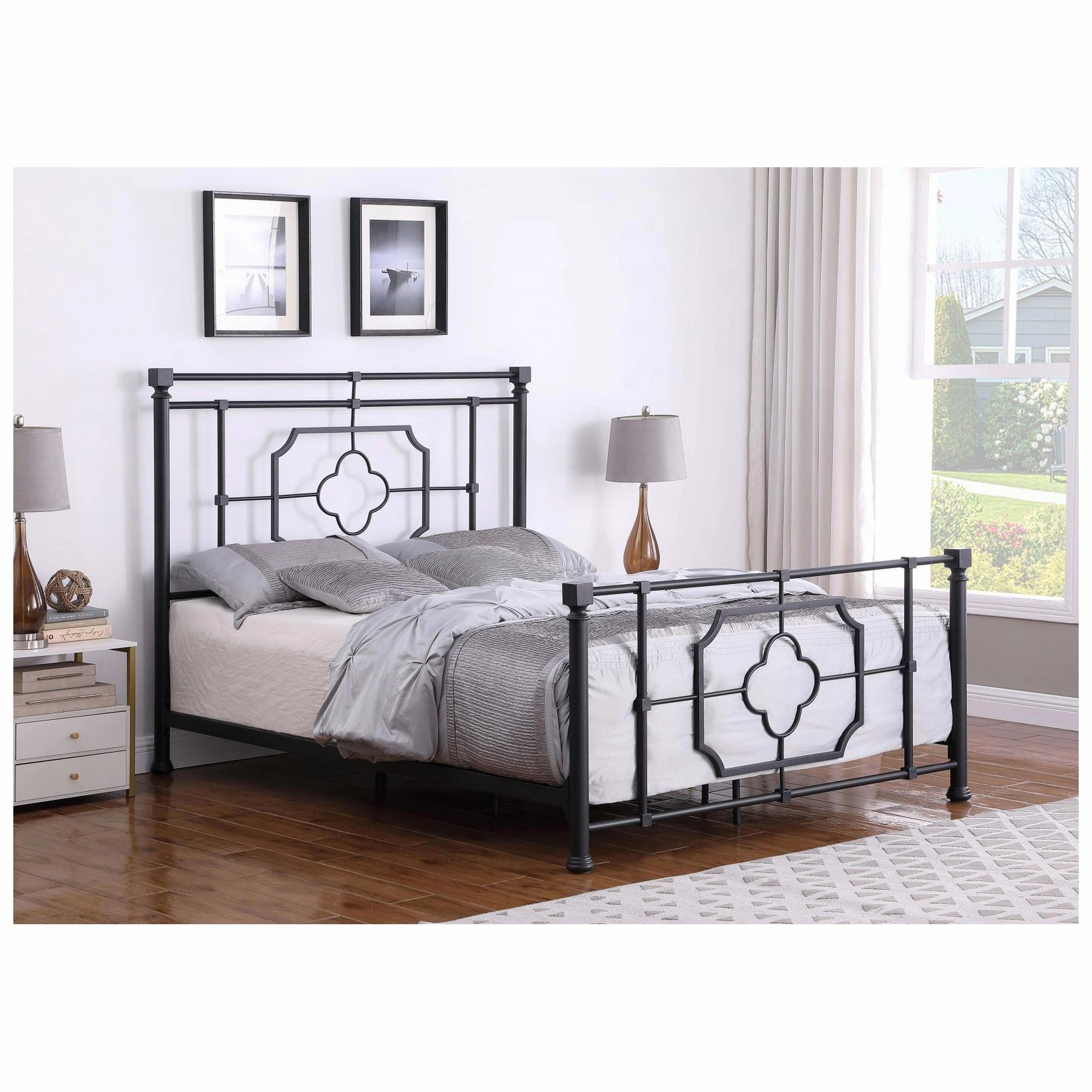 Coaster Paskay Eastern King Metal Panel Bed Matte Black