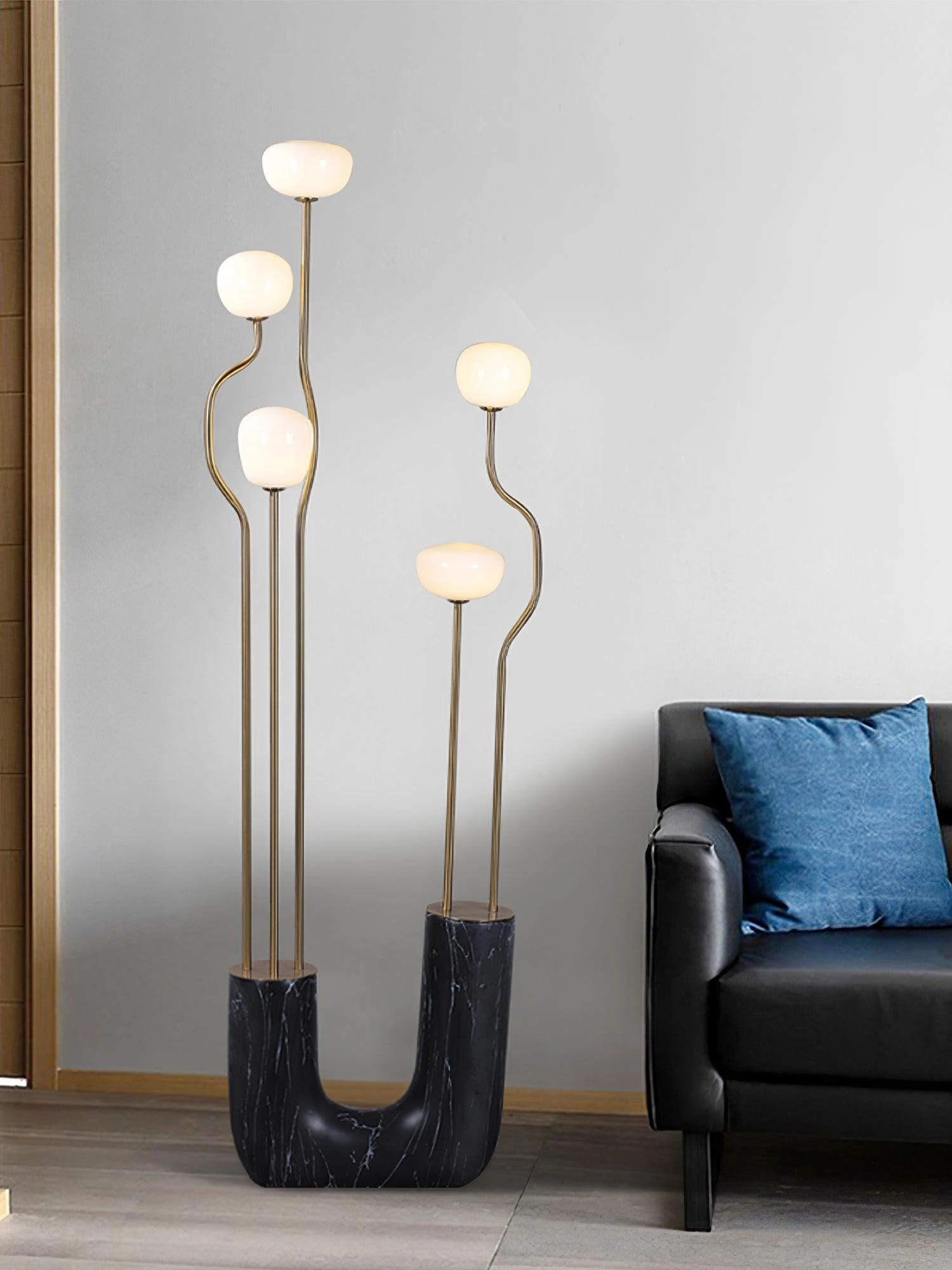 Comet Floor Lamp