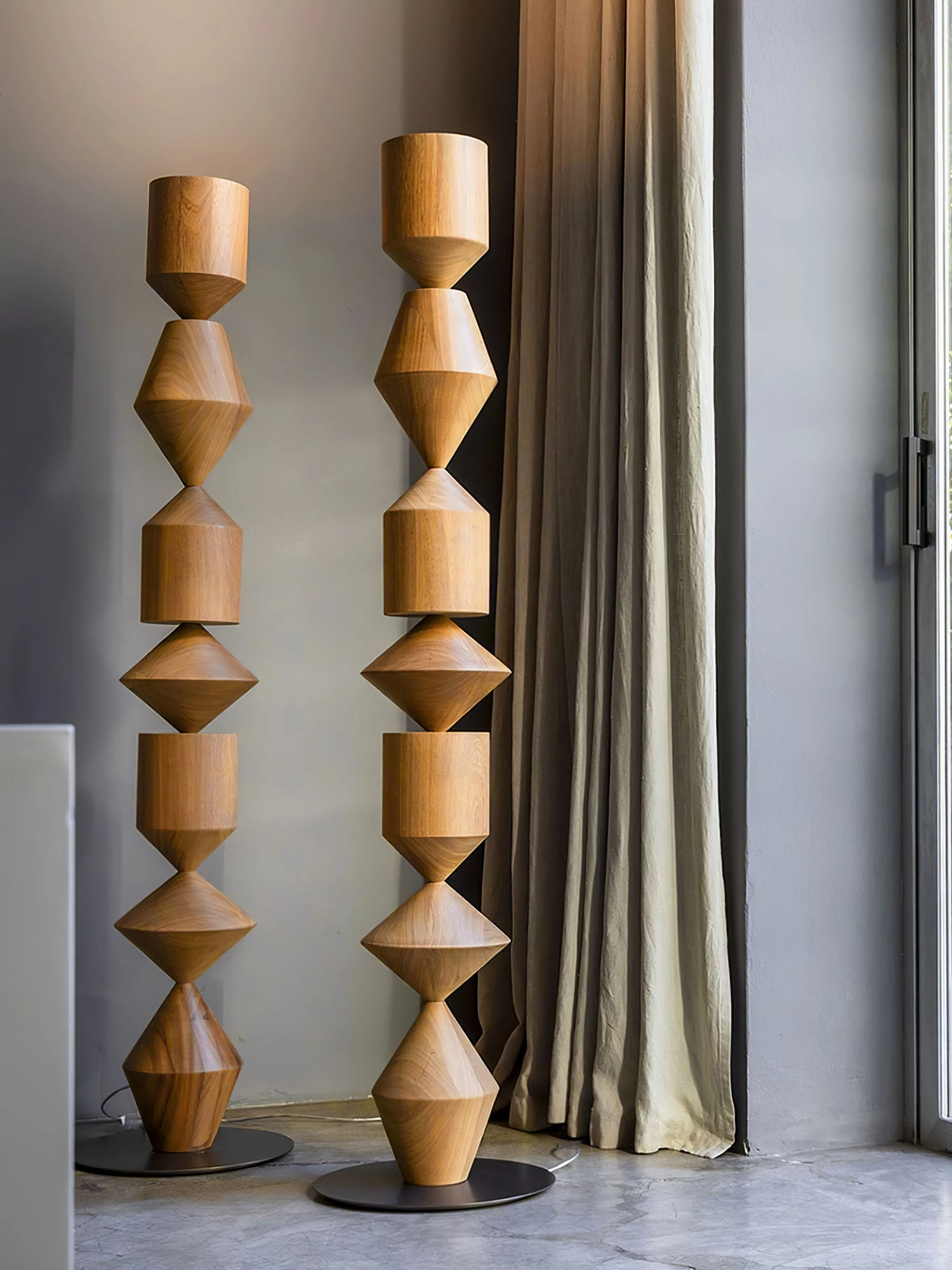 Costantina Floor Lamp