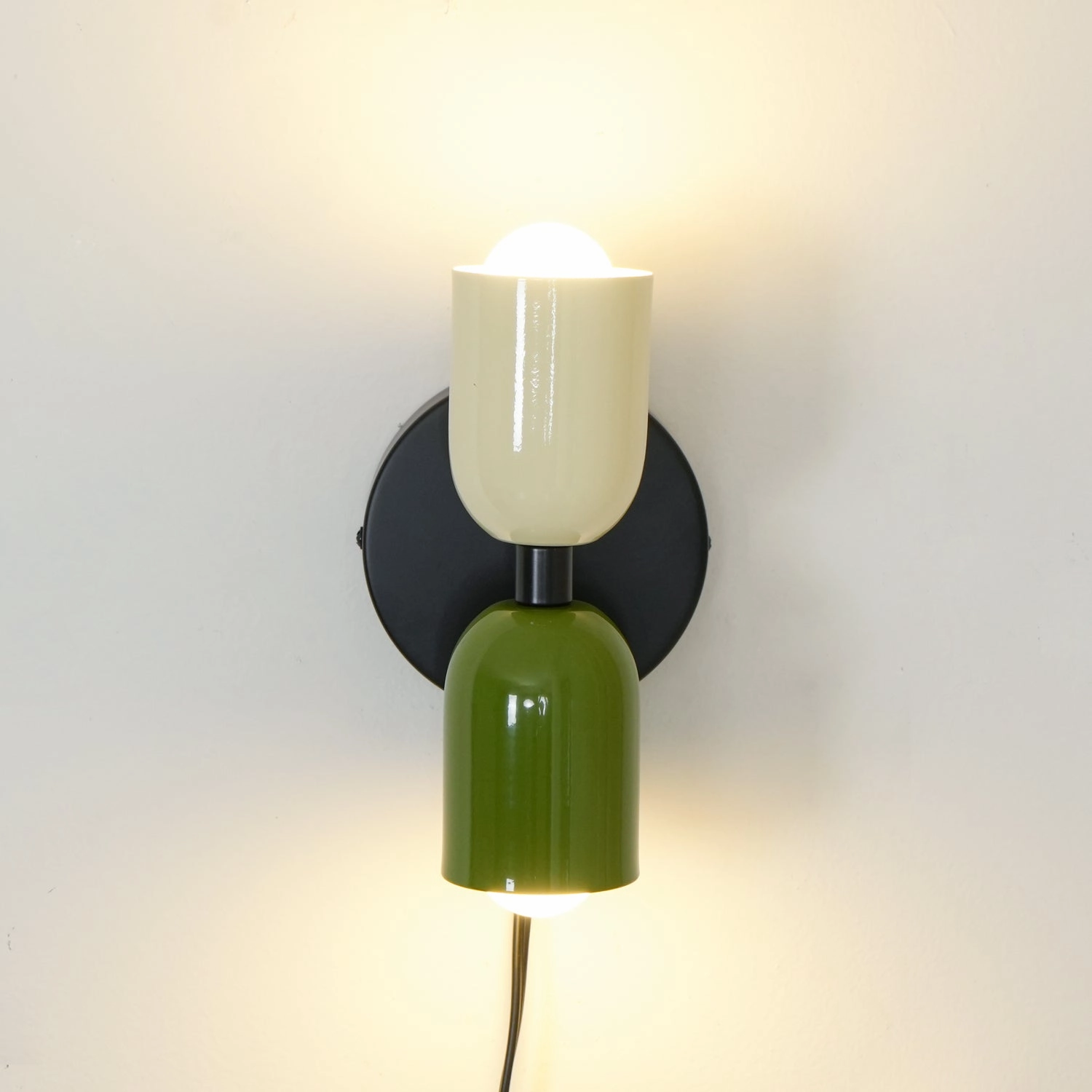 Couleur Double Plug In Wall Lamp