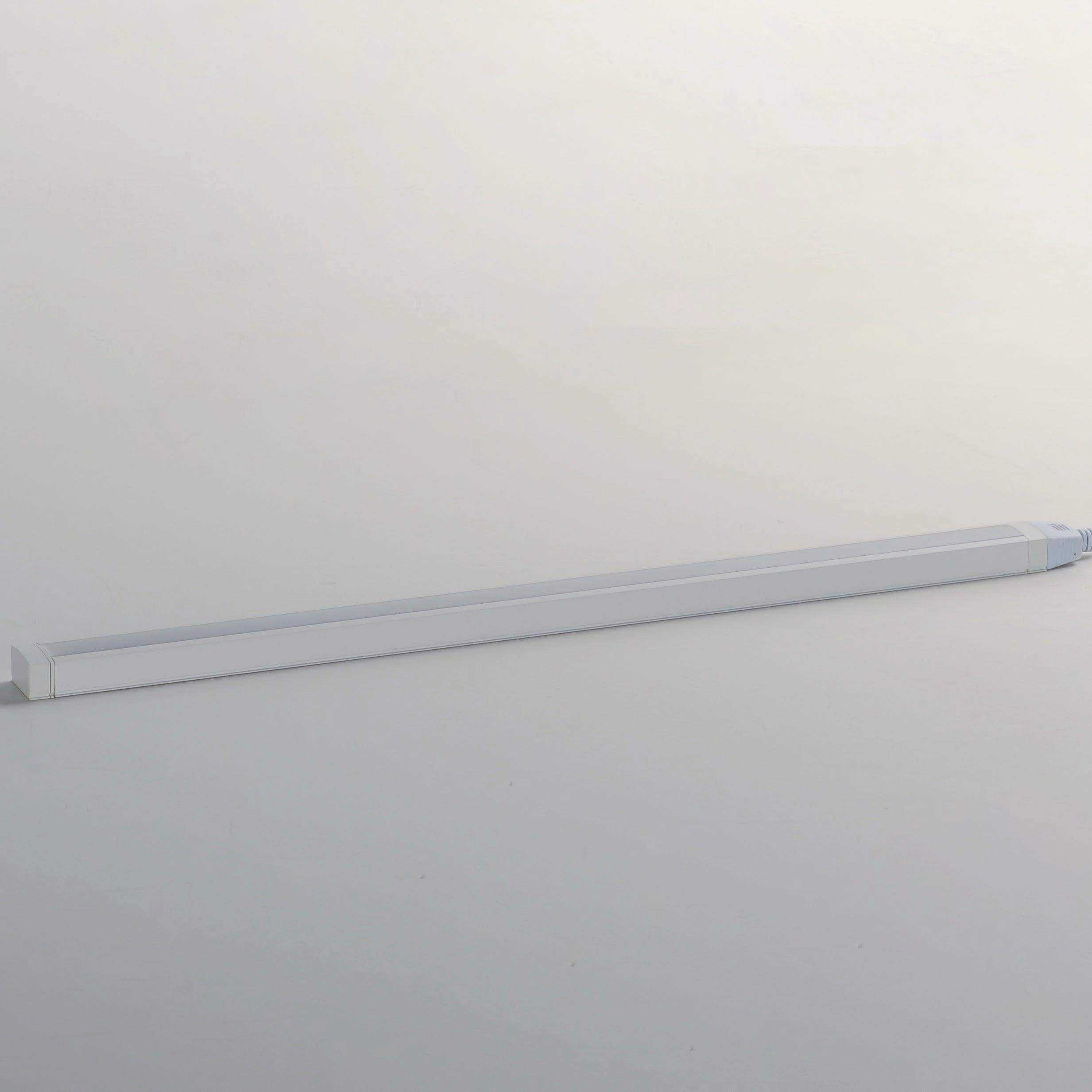 CounterMax 120V Slim Stick 24" LED Strip Light