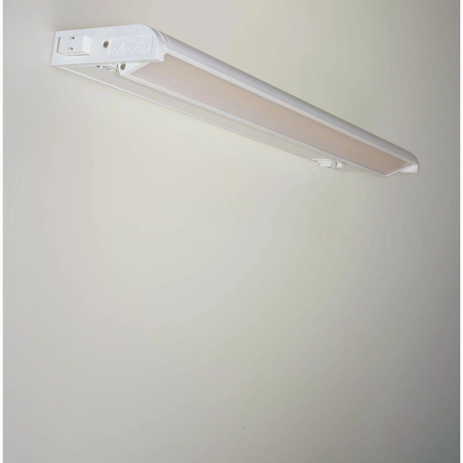 CounterMax MX-L-120-3K LED Strip Light