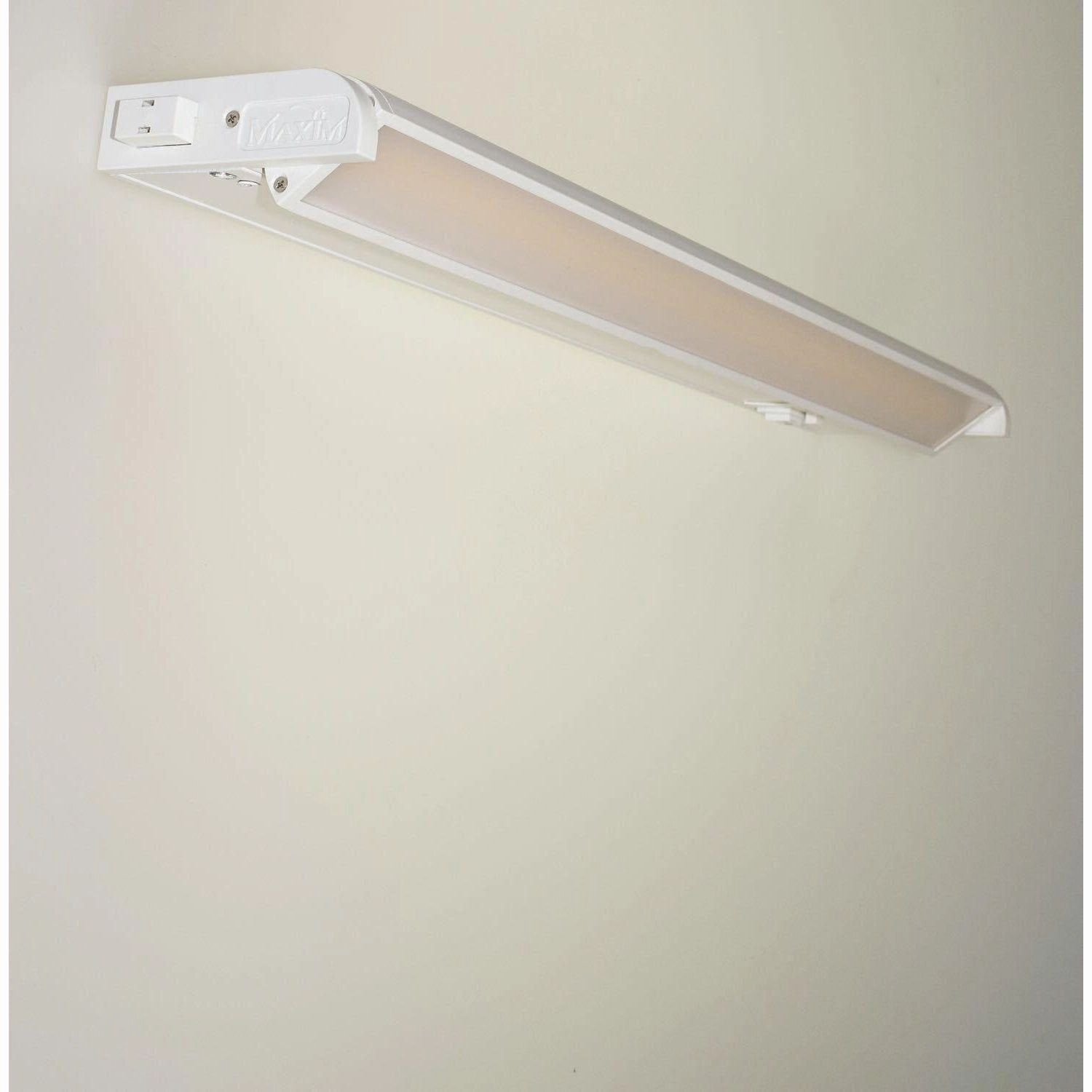 CounterMax MX-L-120-3K LED Strip Light