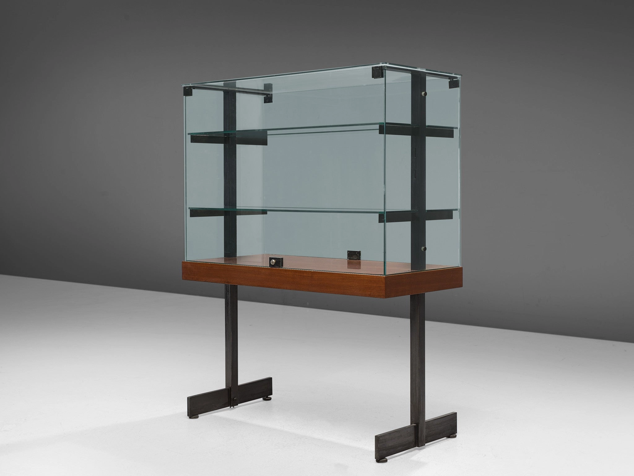 De Coene Showcase in Glass, Steel and Teak storage cabinet,organizer,furniture storage