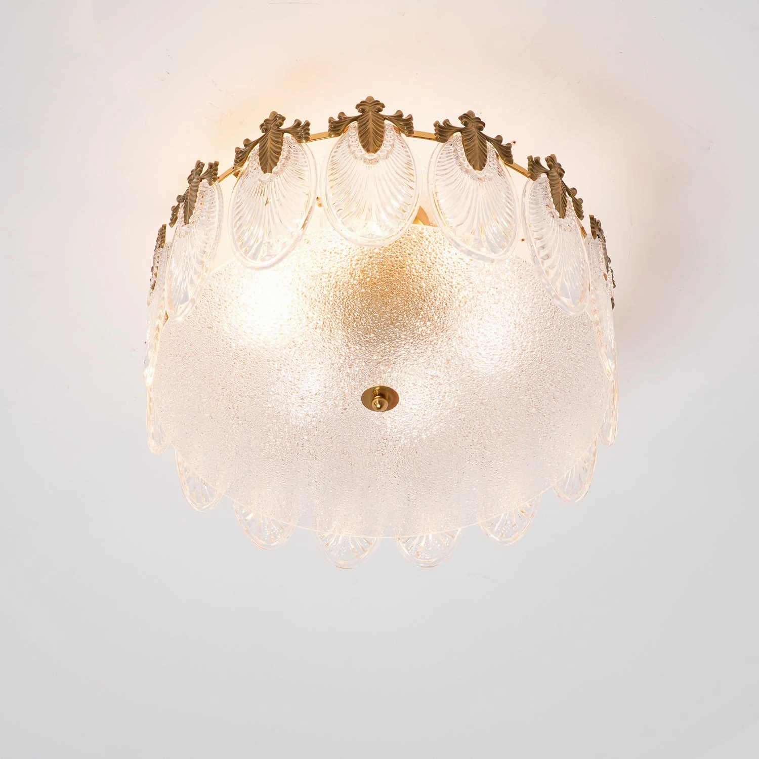 Decorative Pattern Glass Round Chandelier