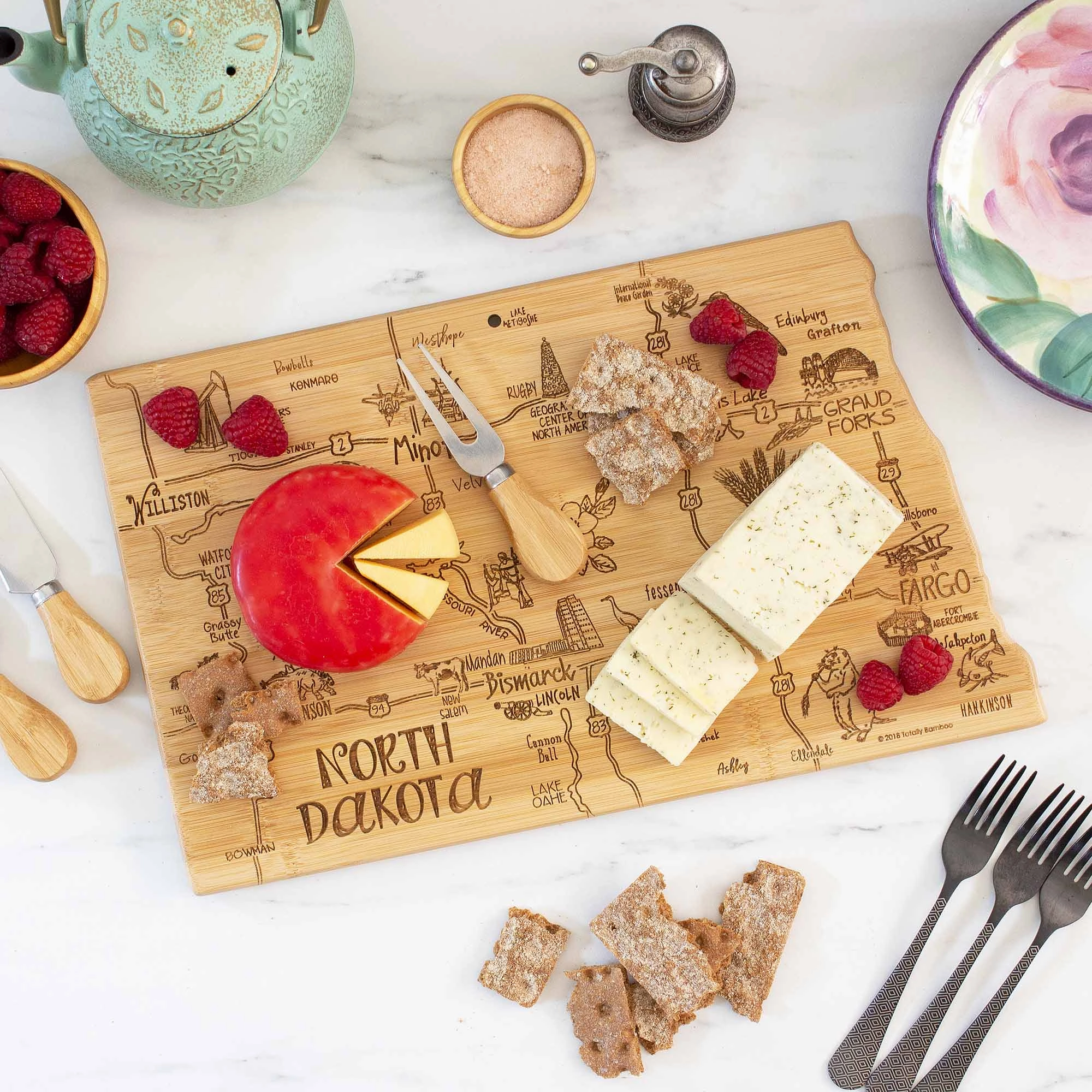 Destination North Dakota Cutting Board, 9-3/4" x 16"