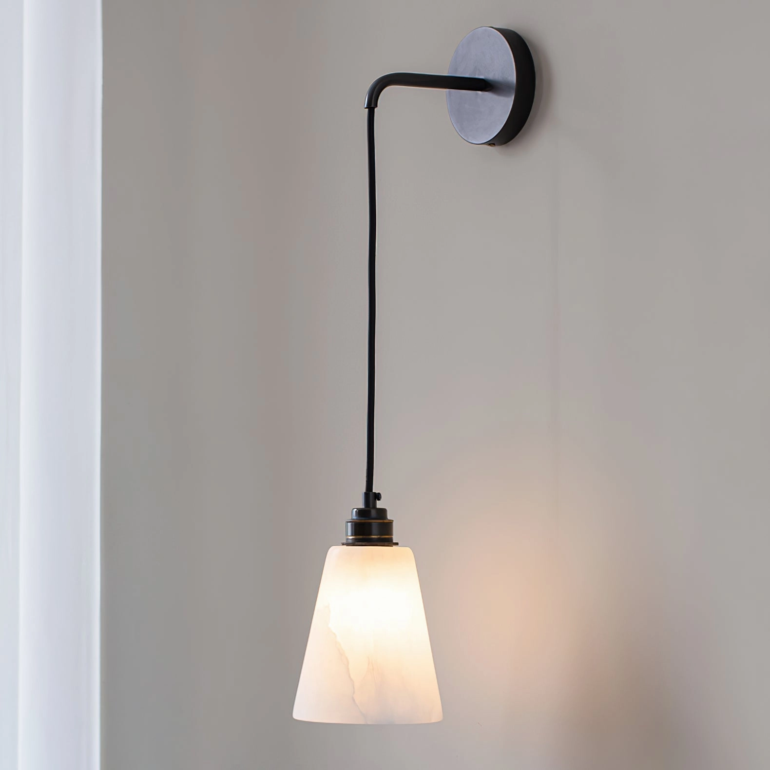 Droplet Alabaster Wall Lamp