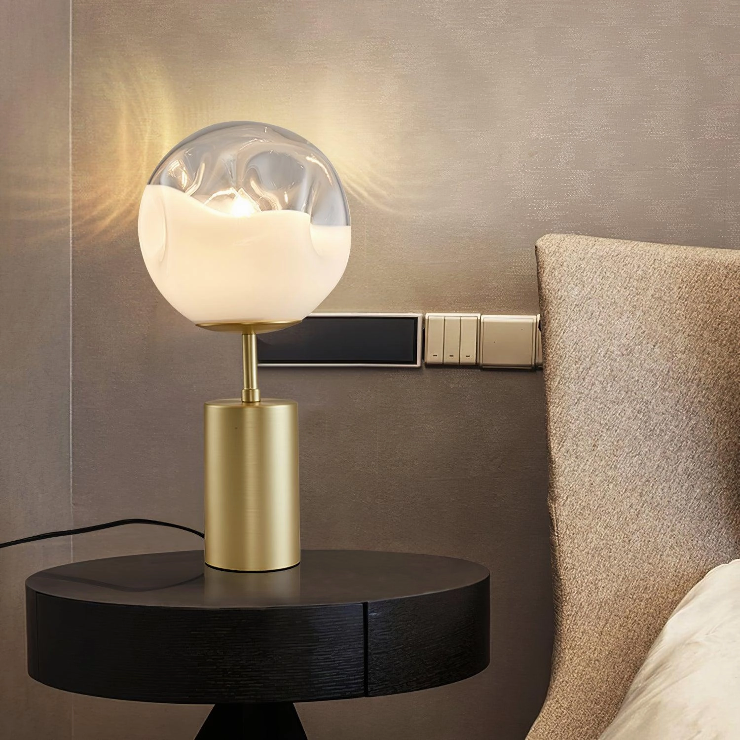Ecar Table Lamp
