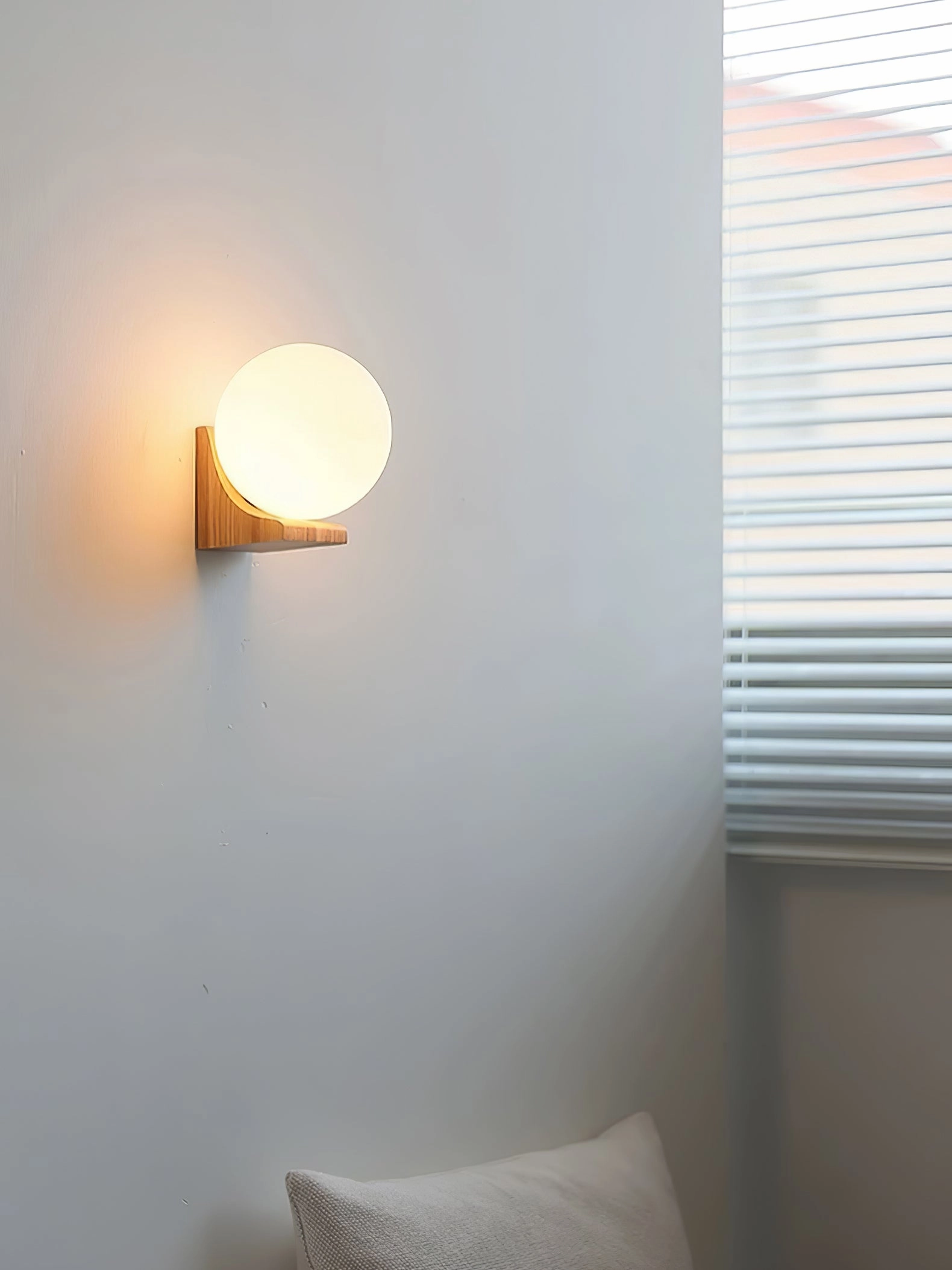 Evelyn Orb Wall Lamp