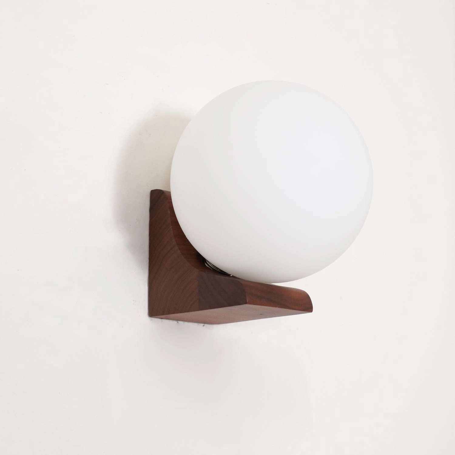 Evelyn Orb Wall Lamp