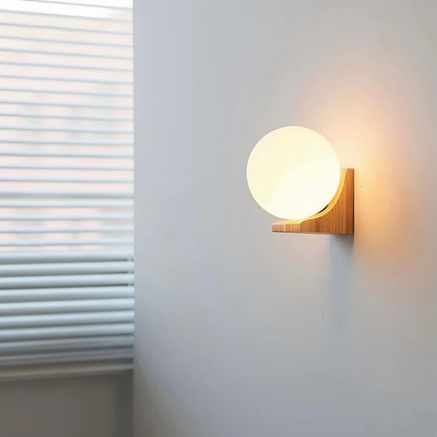 Evelyn Orb Wall Lamp