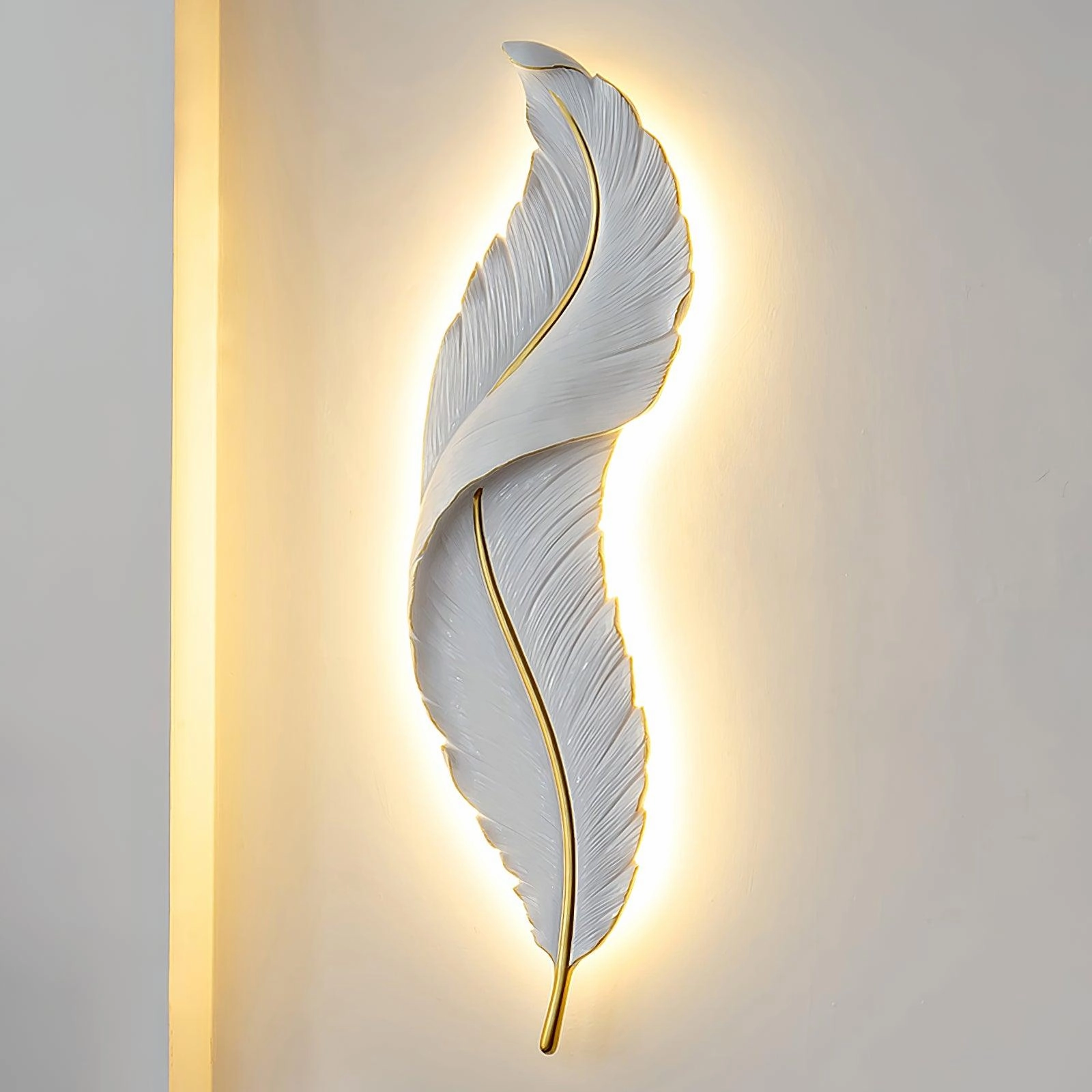 Feather Wall Lamp