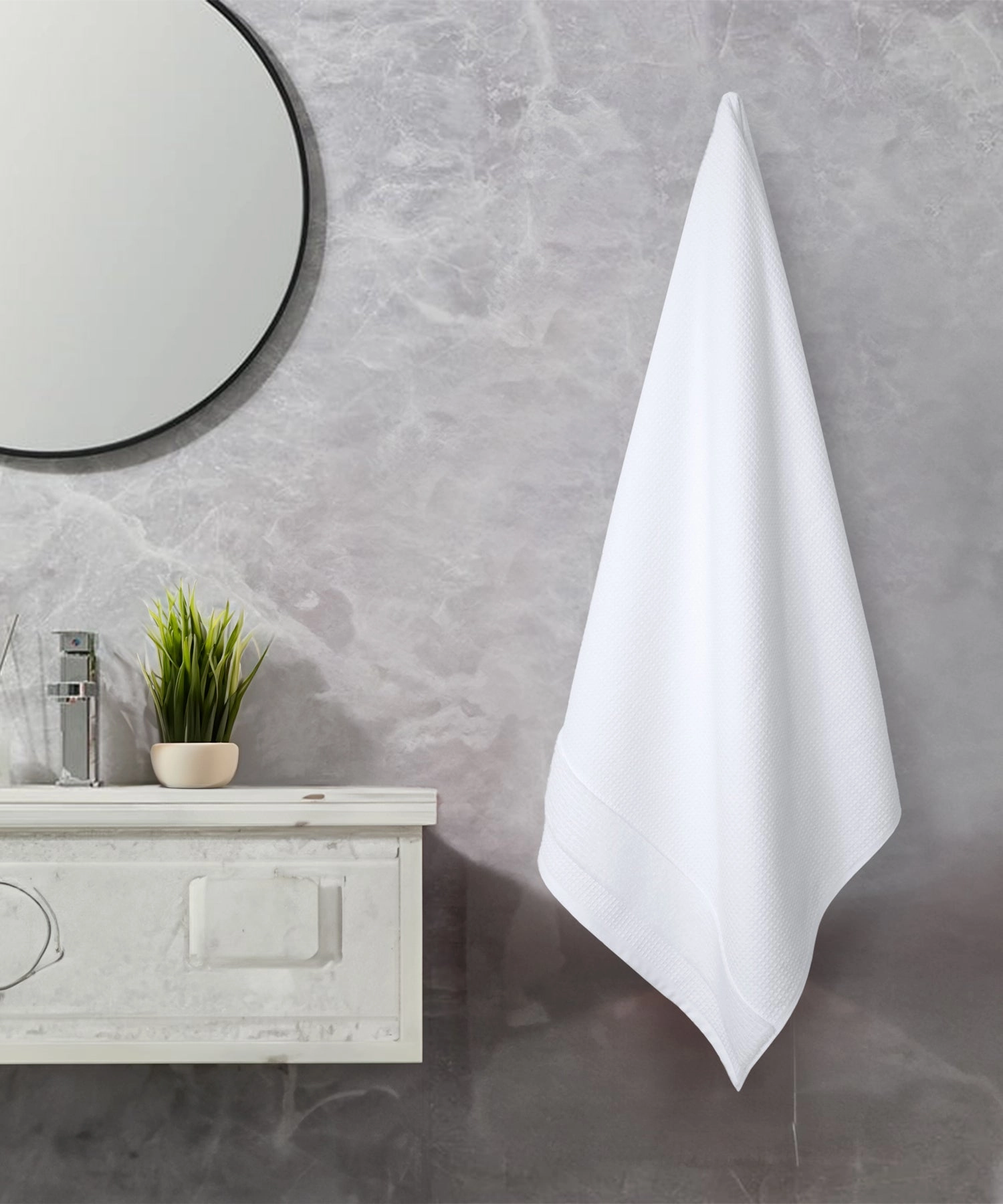 Finesse Fashion Waffle Towel , 600 Gsm, Cotton Rich, Bath Towel, White bath towels,soft towels,bathroom textiles