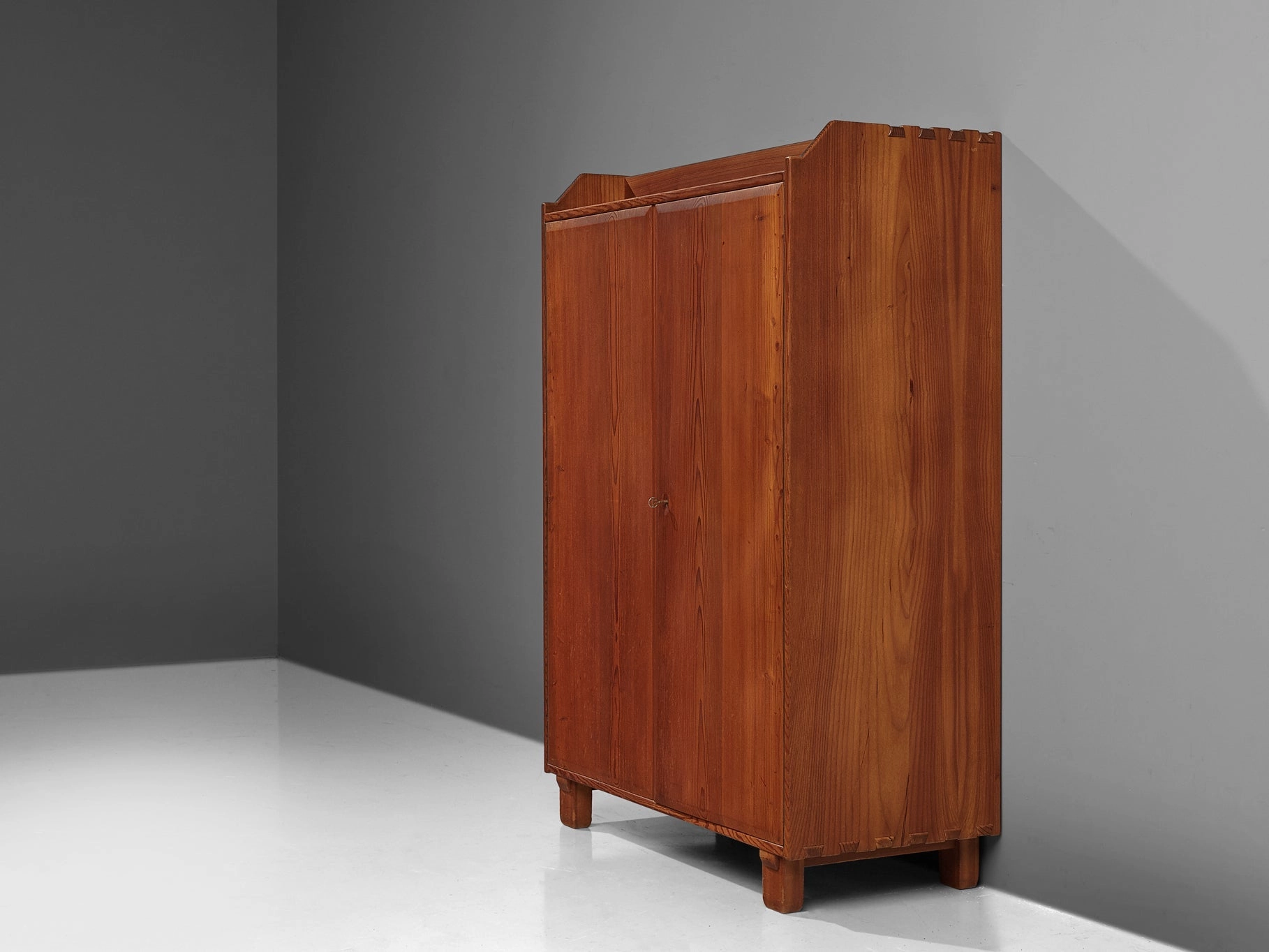 French Highboard in Pine and Brass Details