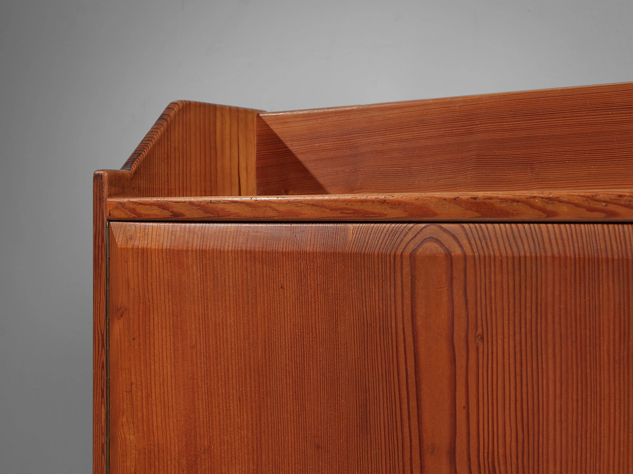 French Highboard in Pine and Brass Details