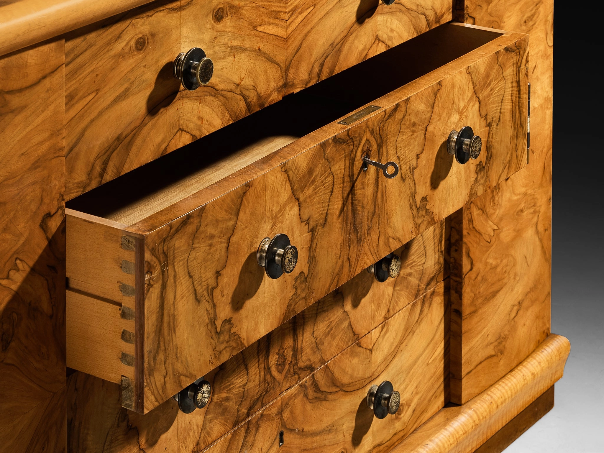 Gaetano Borsani for Atelier di Varedo Chest of Drawers in Walnut Burl and Brass