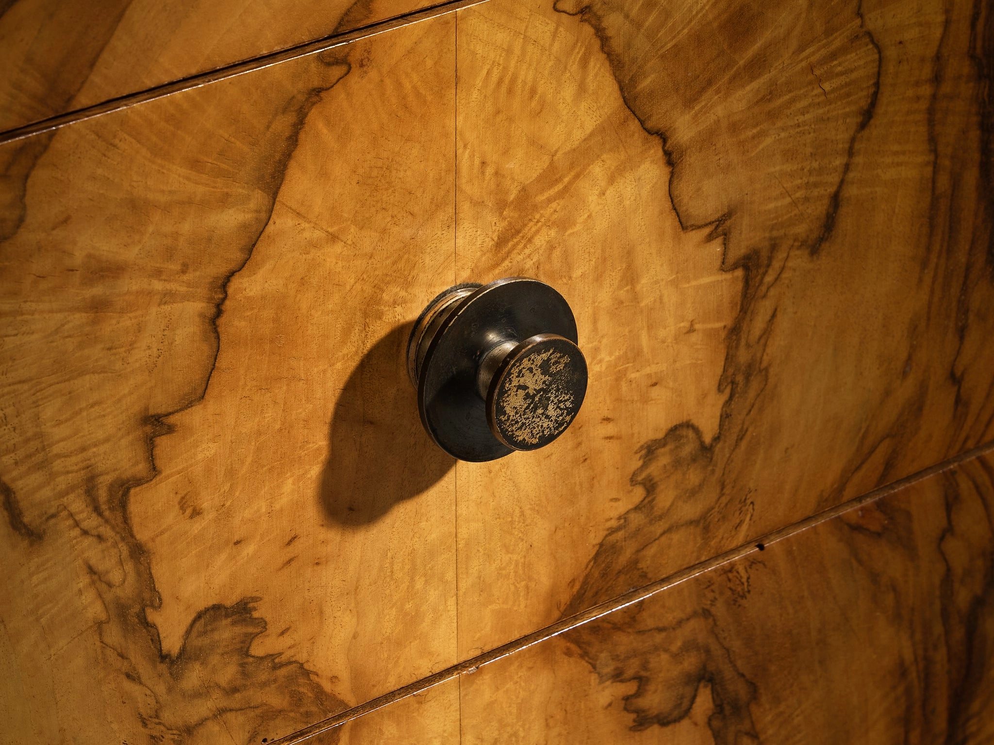 Gaetano Borsani for Atelier di Varedo Chest of Drawers in Walnut Burl and Brass