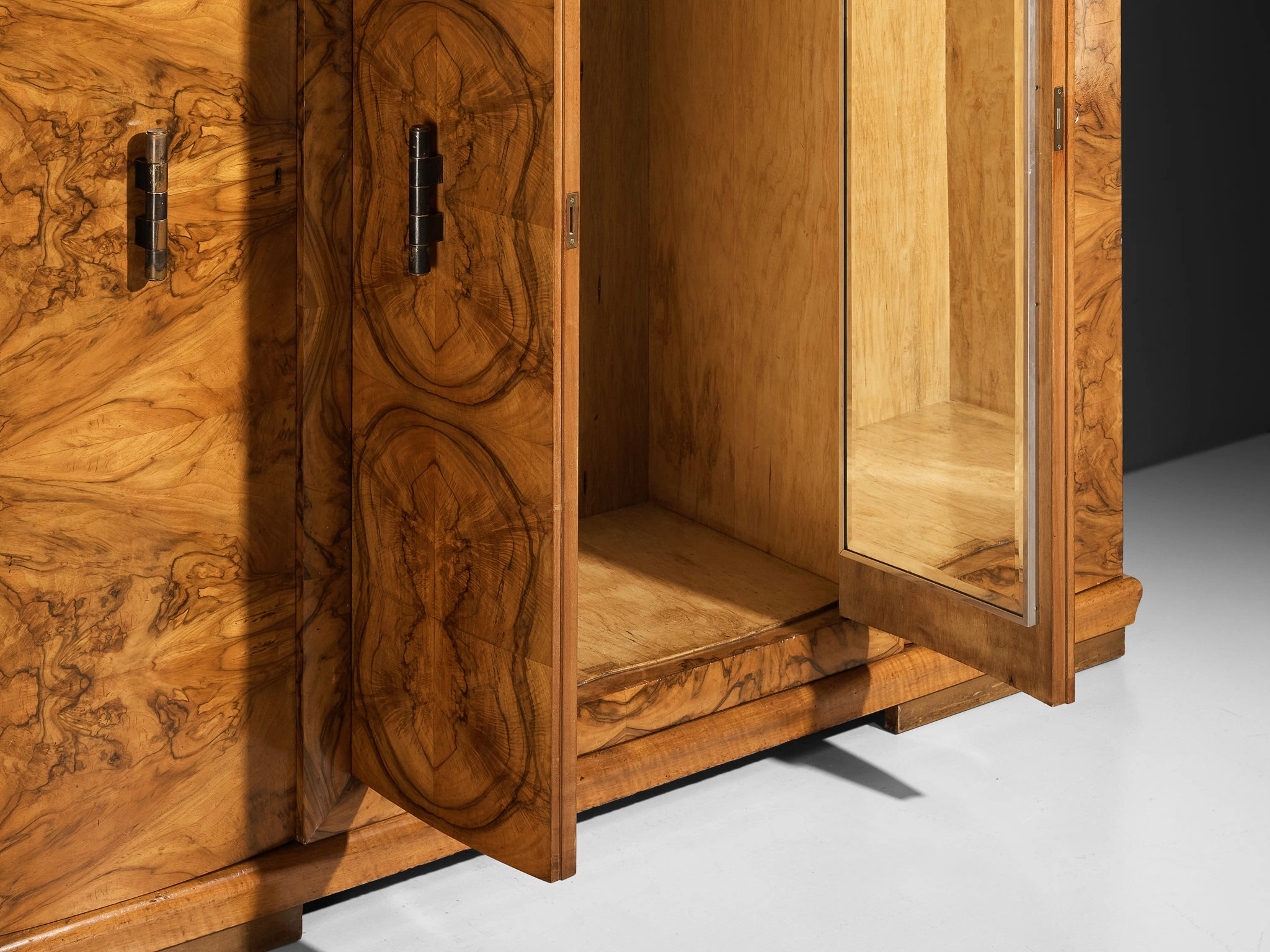 Gaetano Borsani for Atelier di Varedo Wardrobe or Higboard in Walnut Burl and Brass