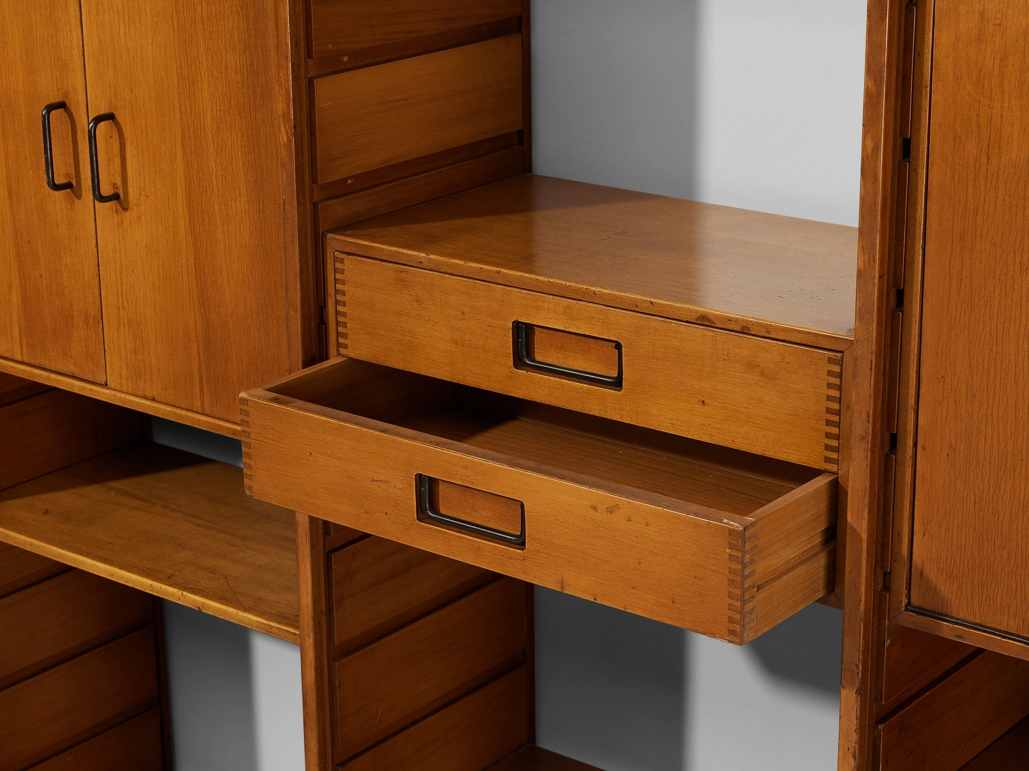 Gianfranco Frattini for Cantieri Carugati Large Library in Cherry