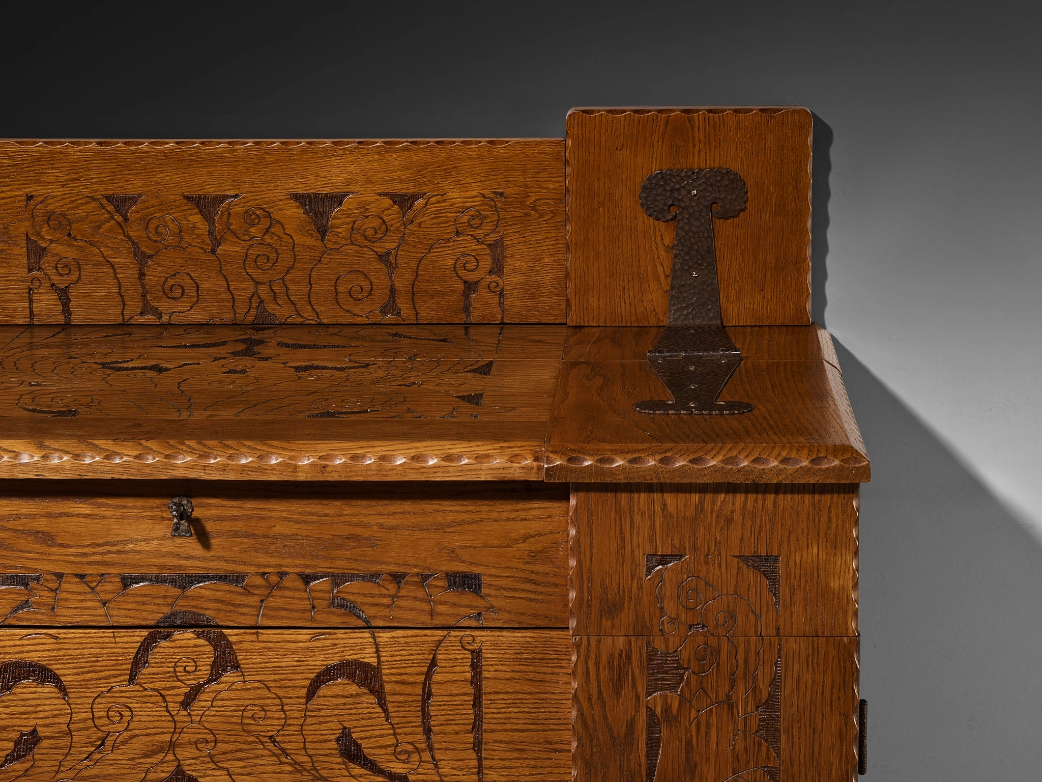 Gino Maggioni for Atelier di Varedo 1920s Chest of Drawers in Carved Oak