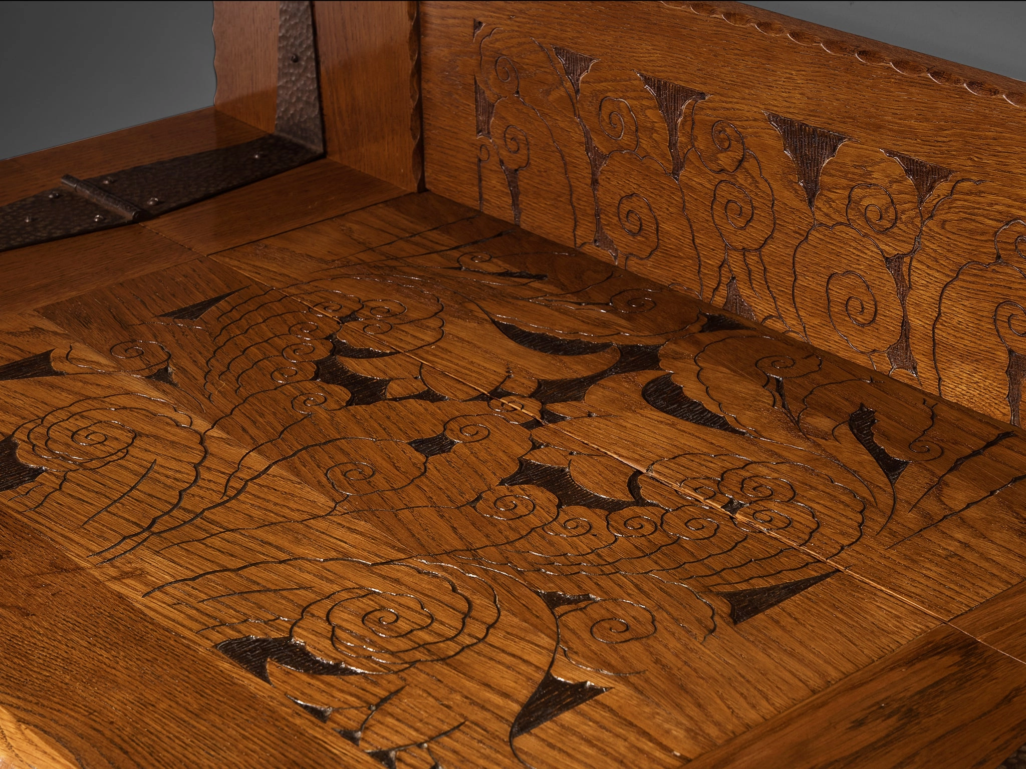 Gino Maggioni for Atelier di Varedo 1920s Chest of Drawers in Carved Oak