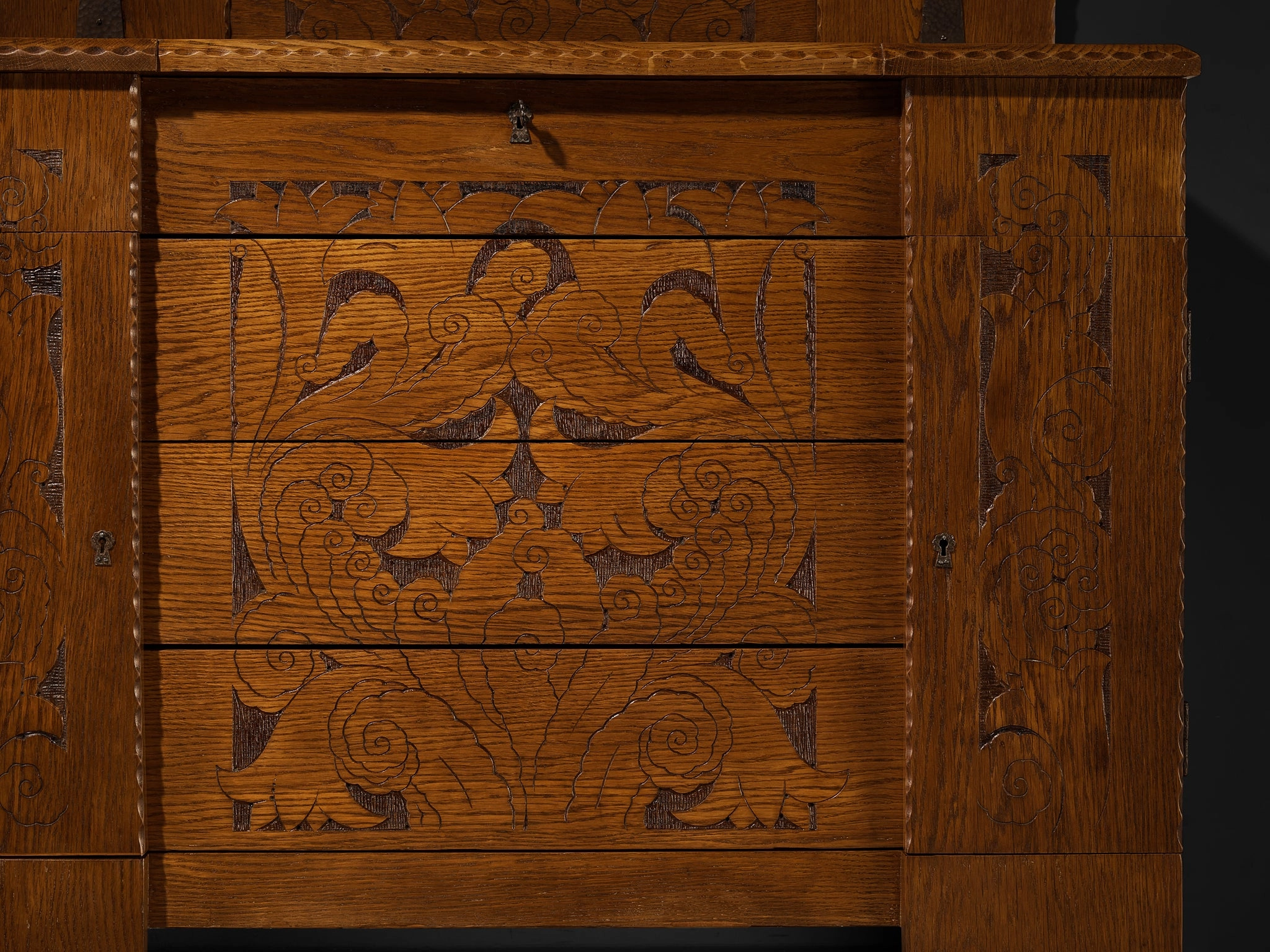 Gino Maggioni for Atelier di Varedo 1920s Chest of Drawers in Carved Oak