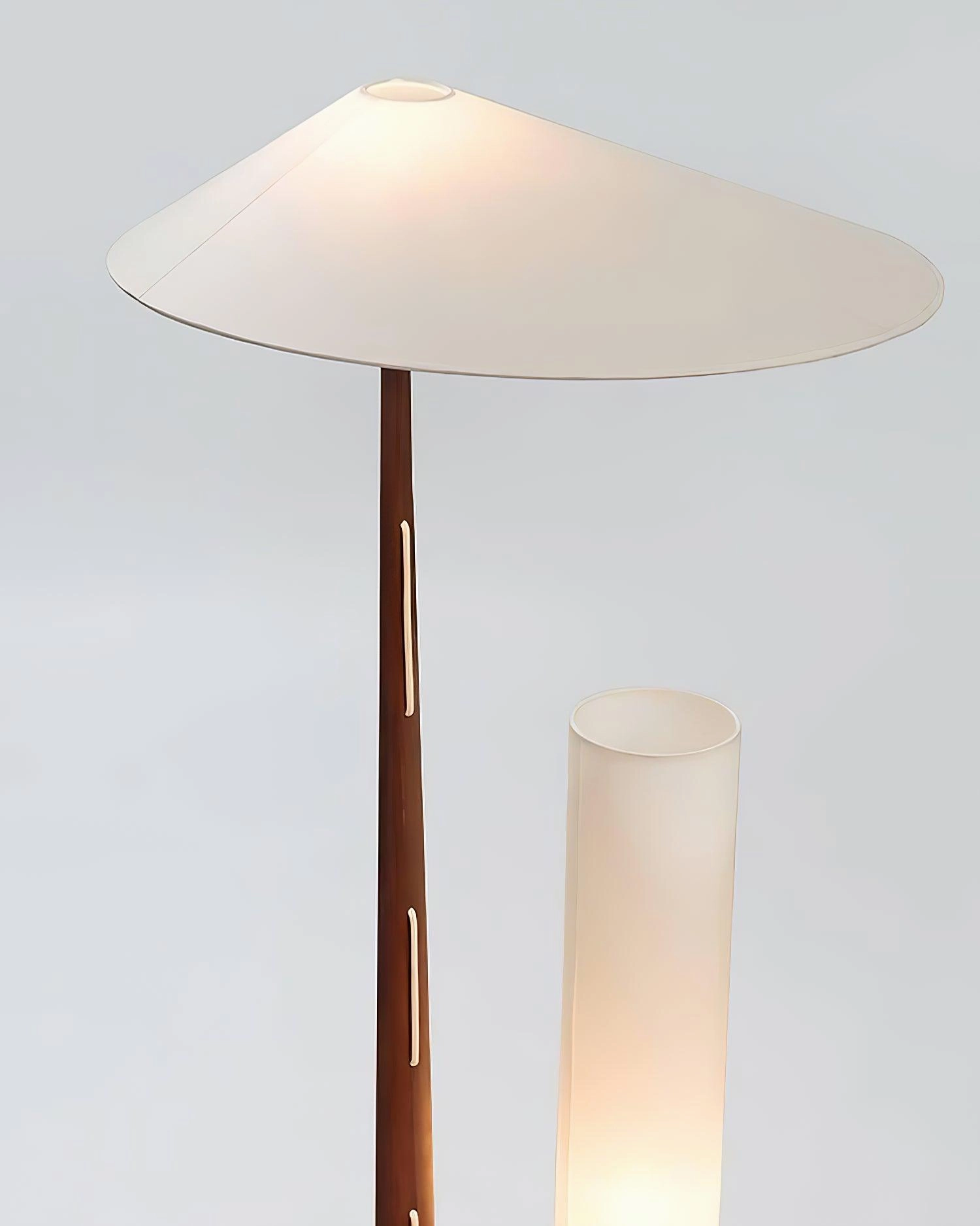 Giraffe Floor Lamp