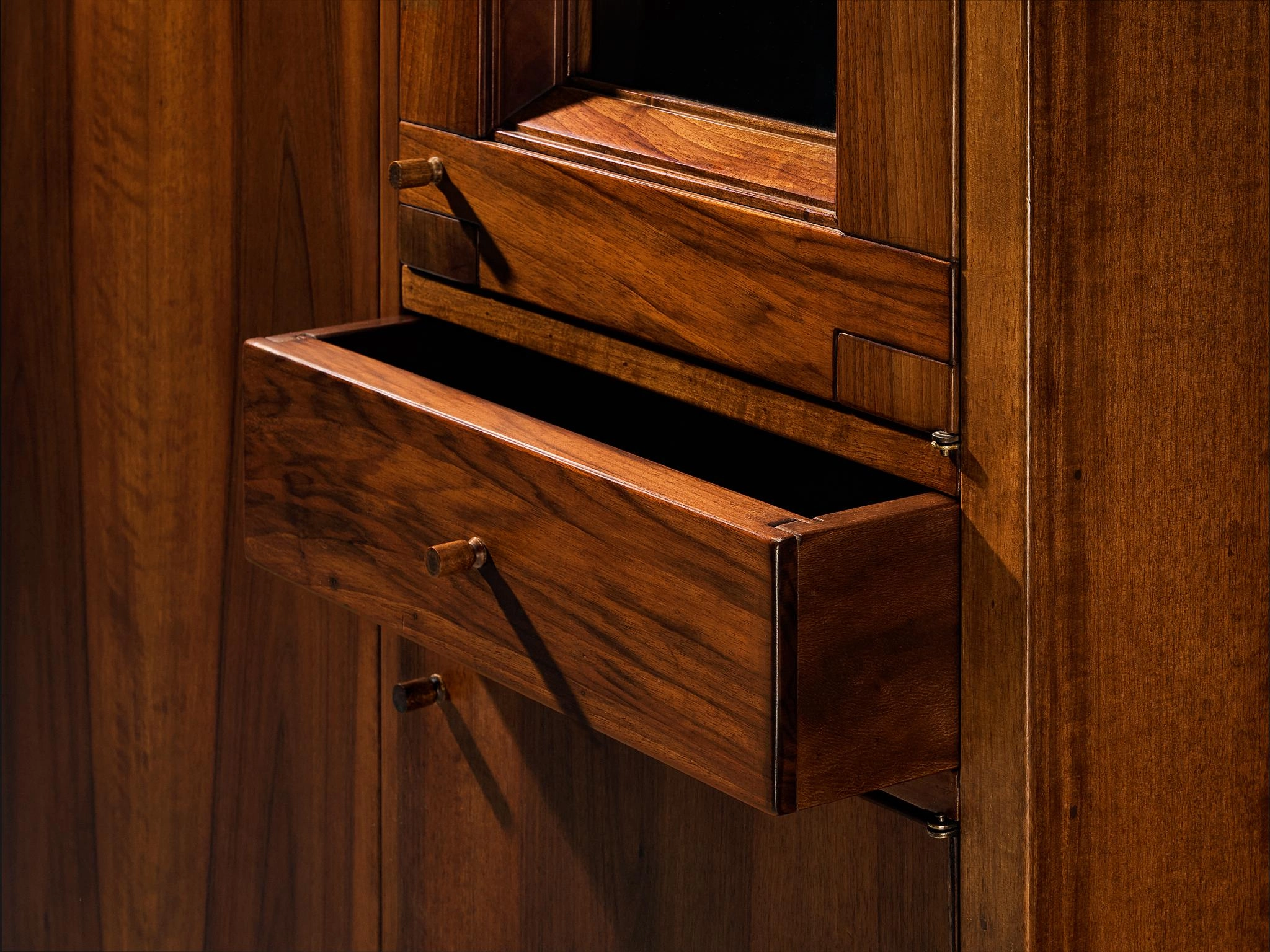 Giuseppe Rivadossi for Officina Rivadossi Bedroom Divider Wardrobe Walnut
