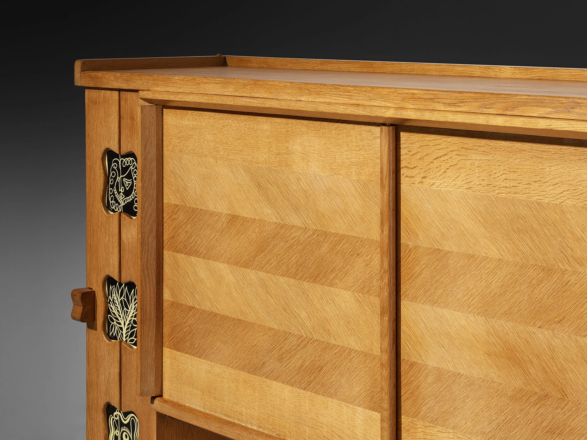 Guillerme & Chambron Buffet in Oak with Ceramic Details