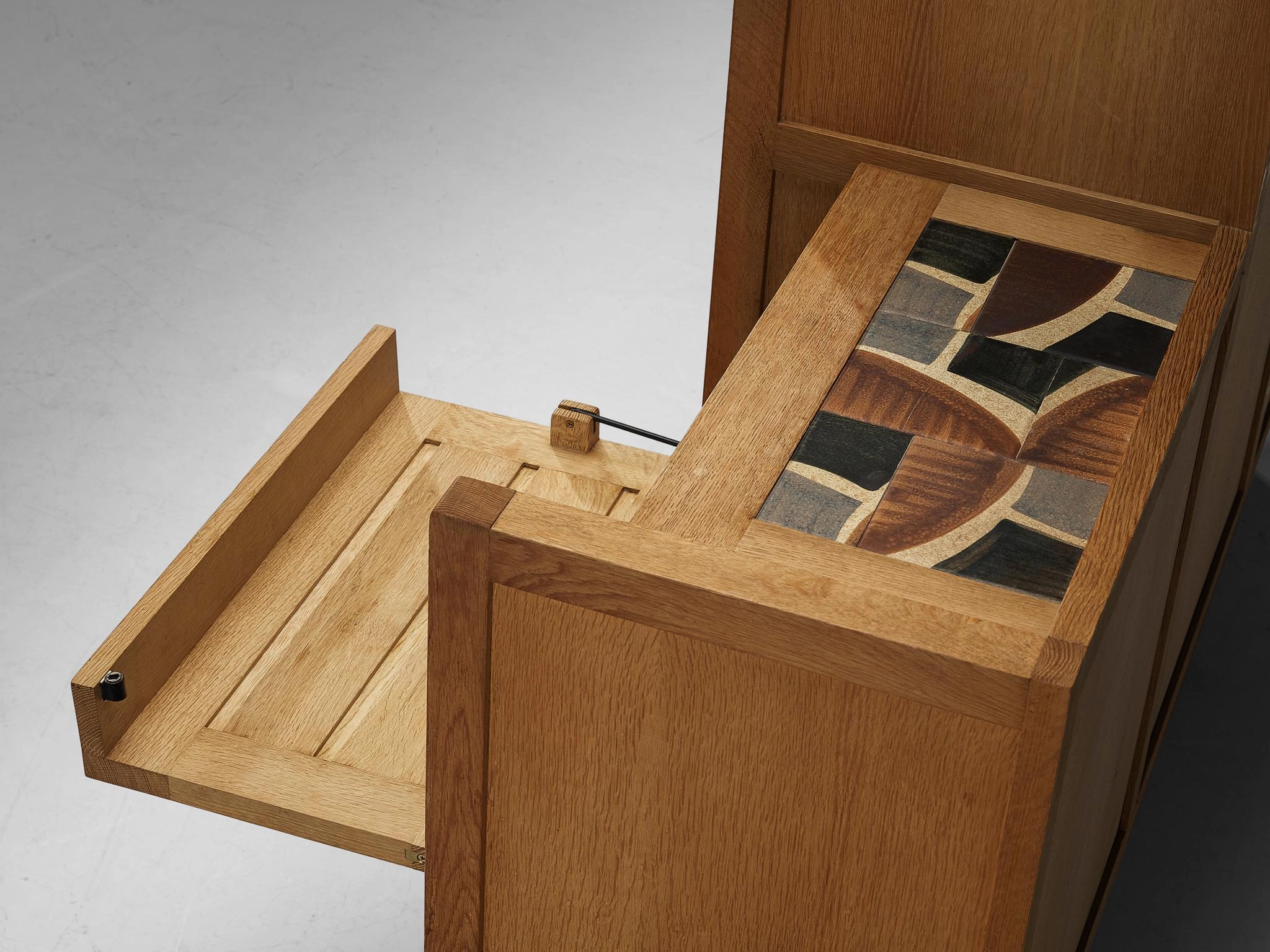 Guillerme & Chambron Cabinet 'Thierry' in Oak and Ceramic