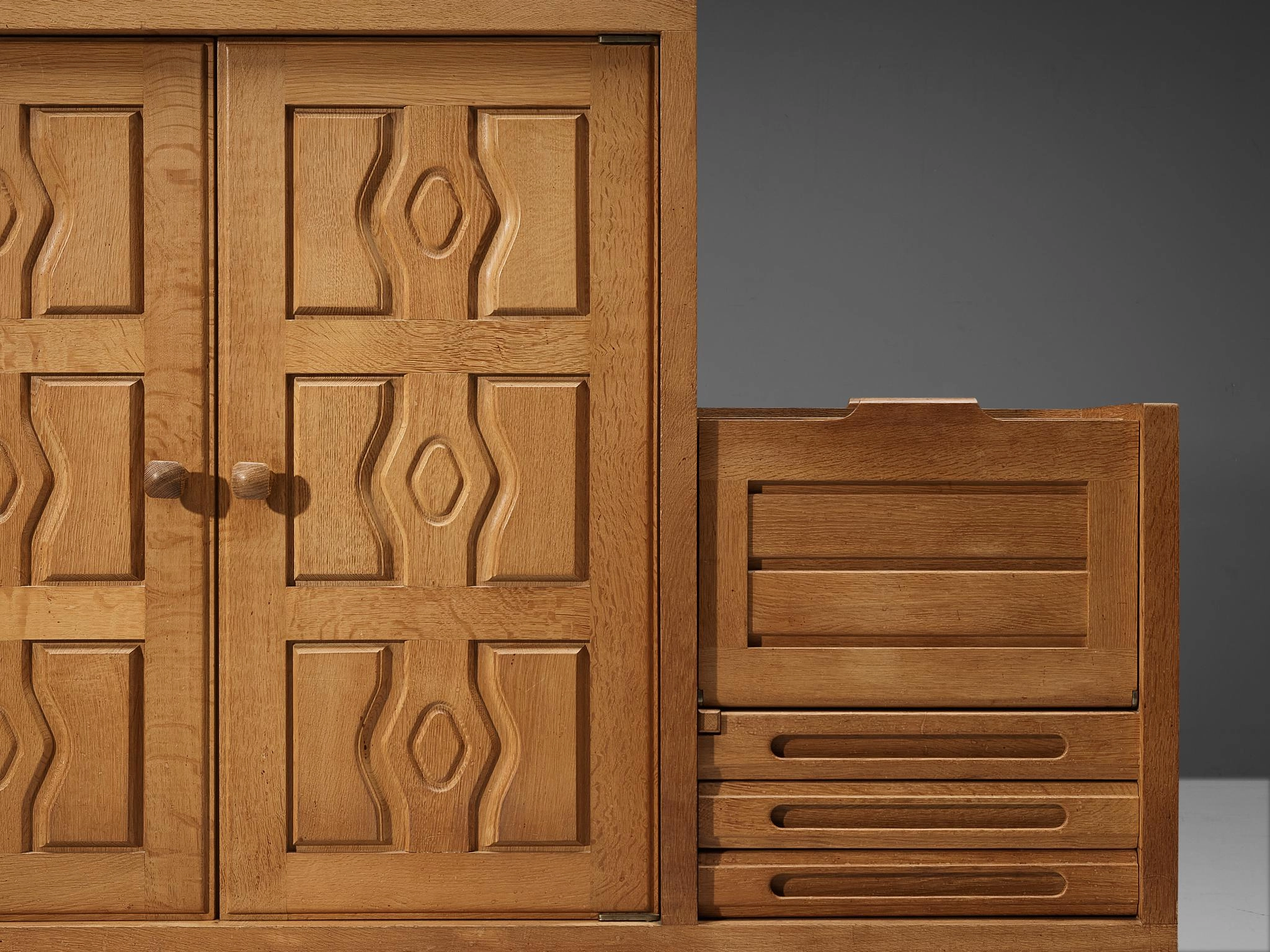 Guillerme & Chambron Cabinet 'Thierry' in Oak and Ceramic