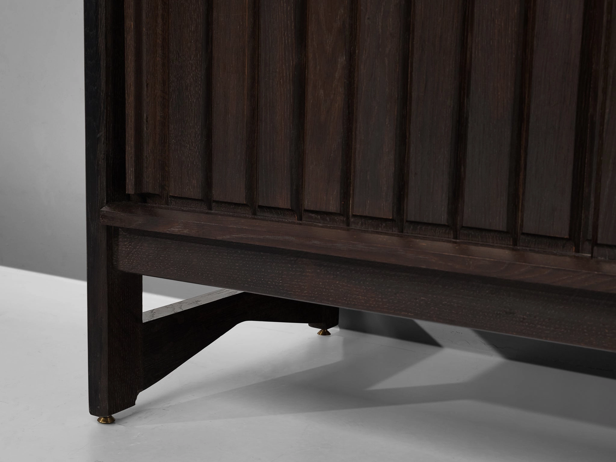 Guillerme & Chambron Cabinets in Stained Oak