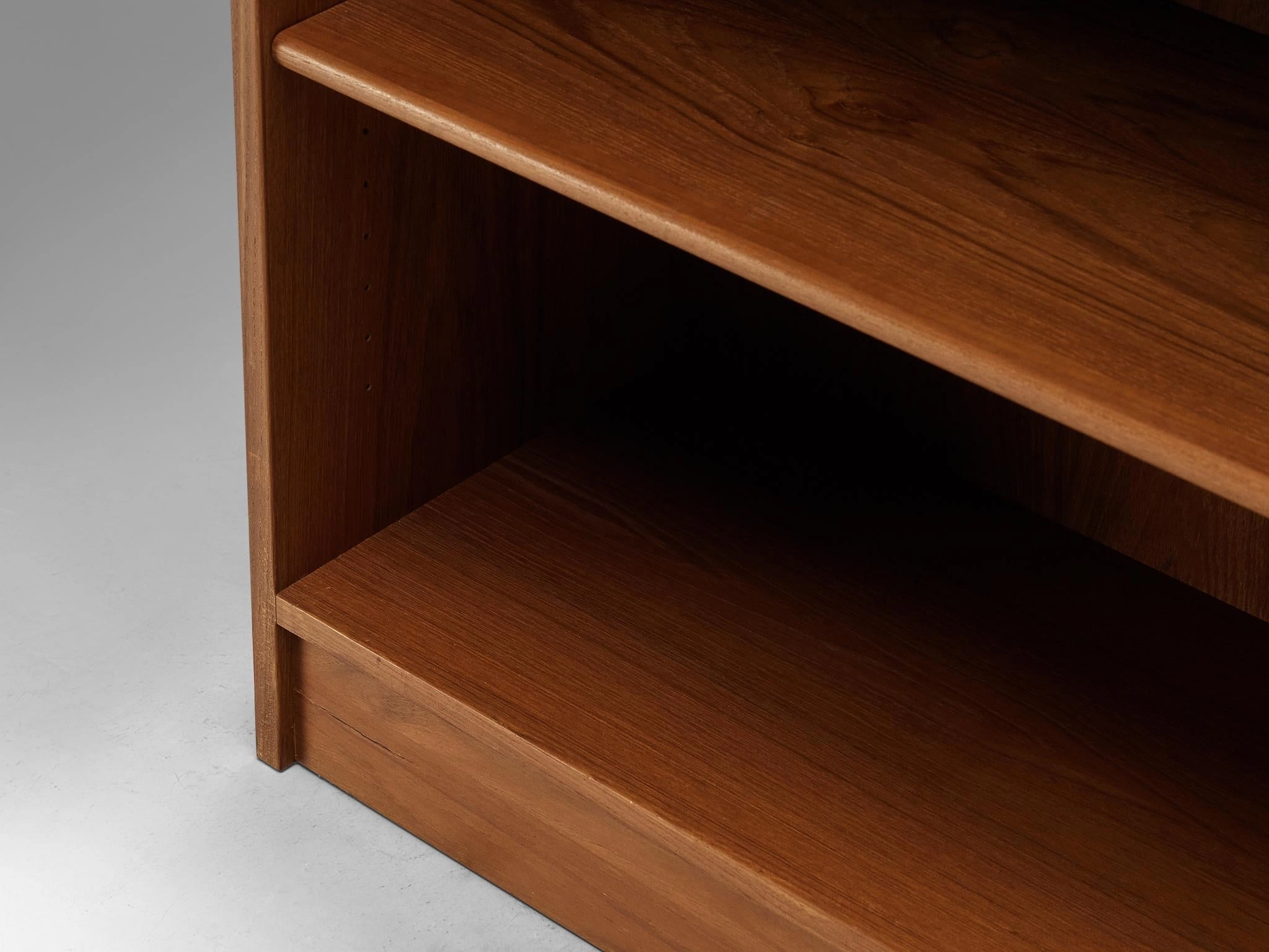 Hans Wegner for RY Mbler Open Cabinet with Shelves 'RY100' in Teak