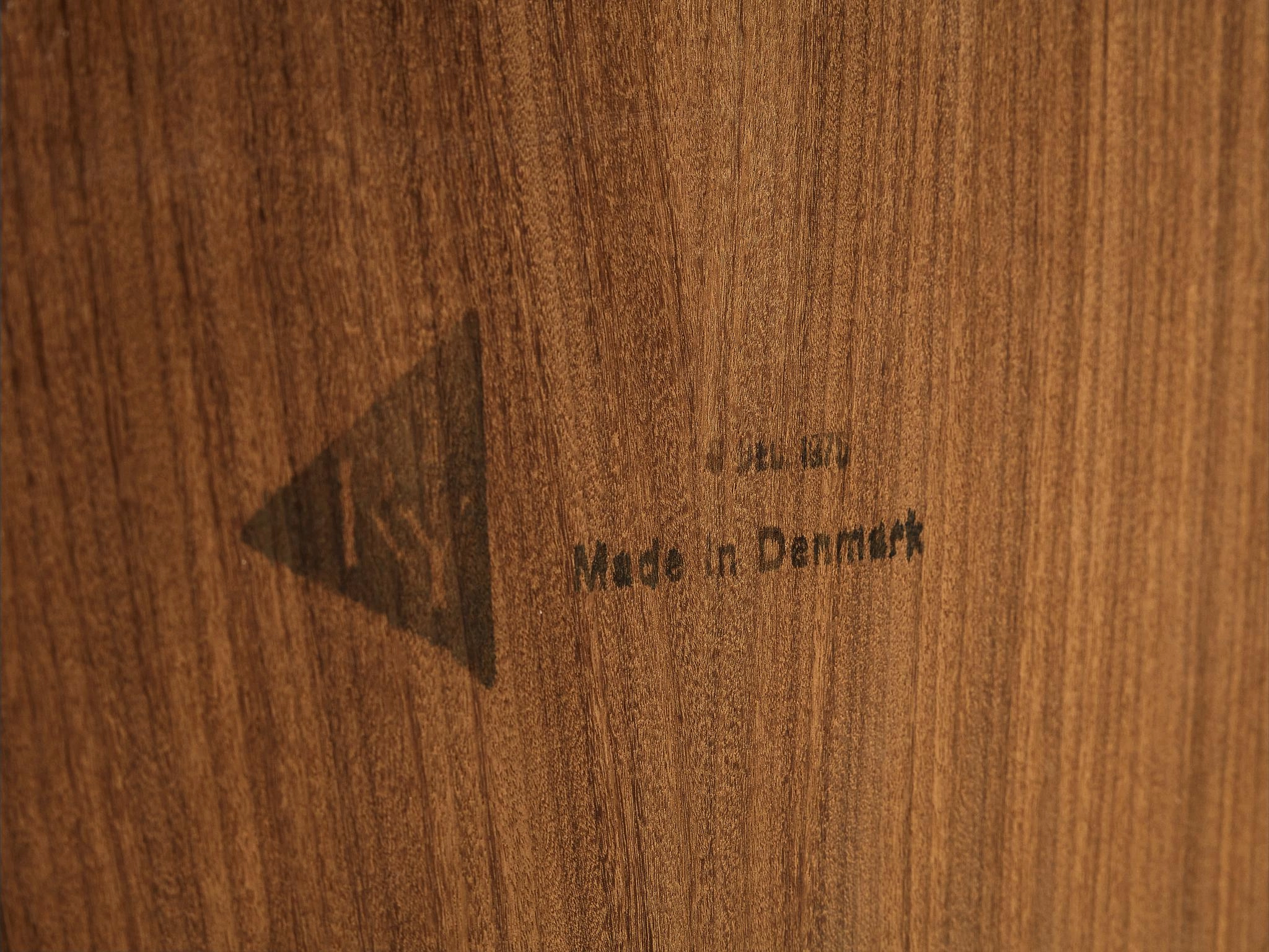 Hans Wegner for RY Mbler Open Cabinet with Shelves 'RY100' in Teak