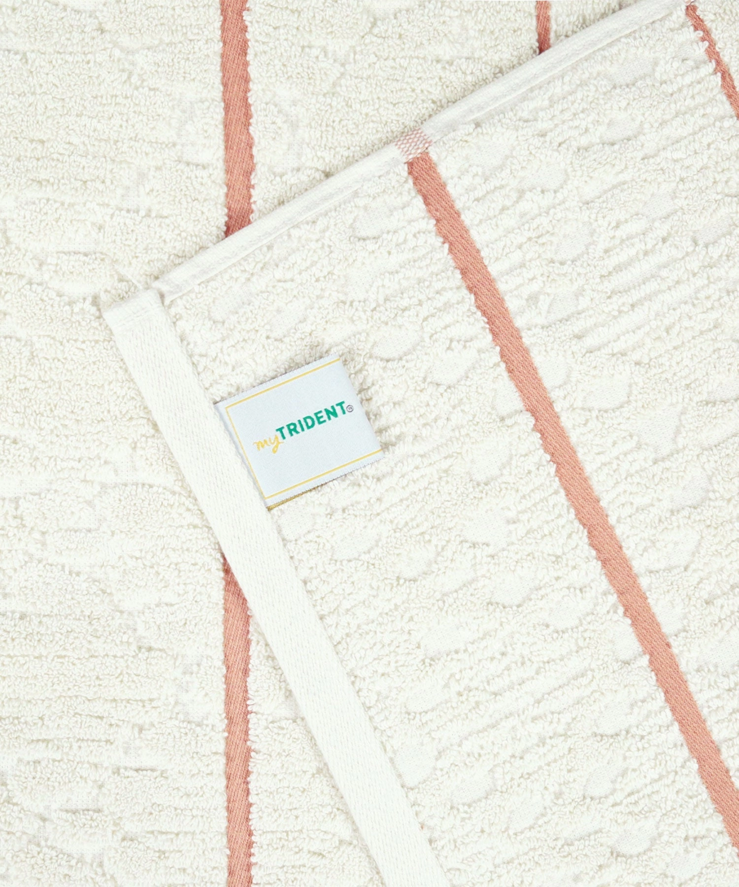 Indulgence By The FirePlace Bath Towel, Super Soft, Intricate Design, 600 GSM, Ripple