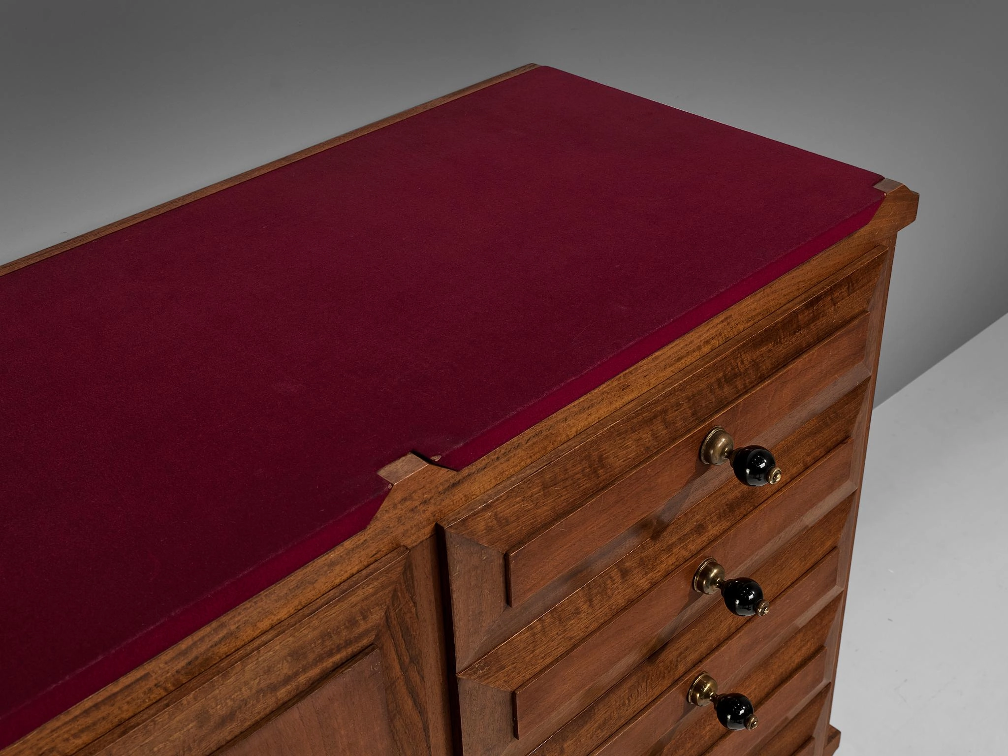 Italian Sideboard with Drawers in Walnut with Brass Handles