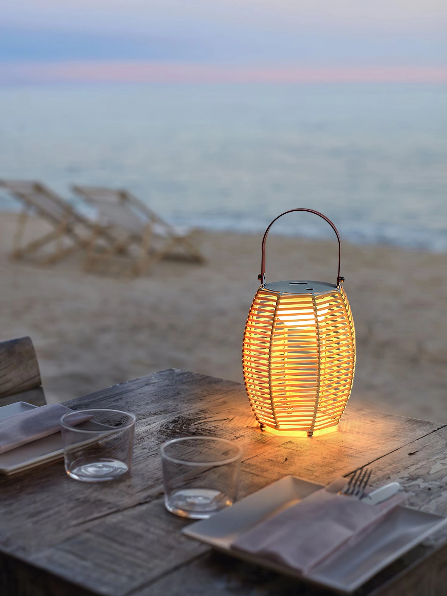 Lantern Built-in Battery Table Lamp