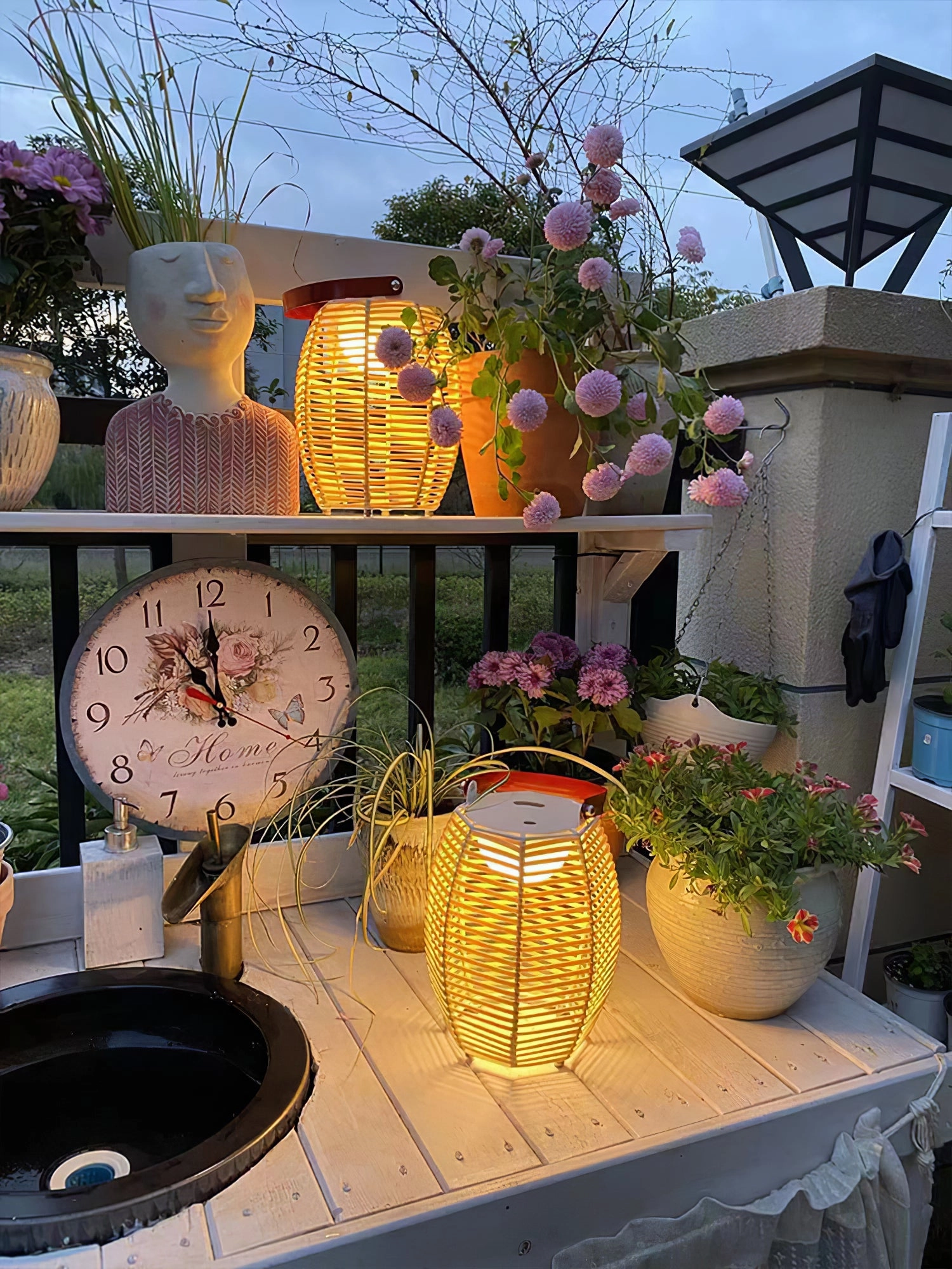 Lantern Built-in Battery Table Lamp