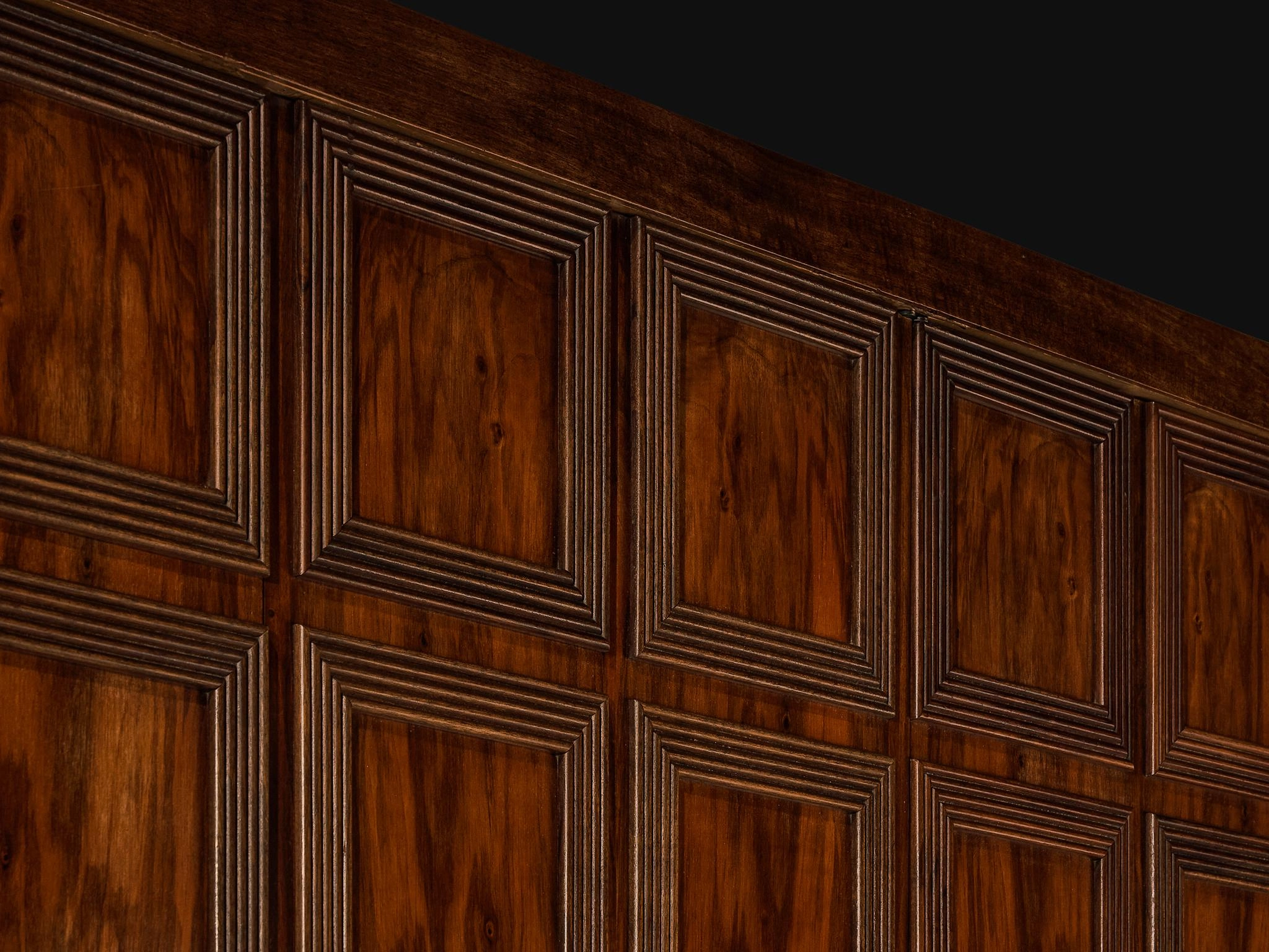 Large Italian Art Deco Wardrobe or Highboard in Walnut 1940s