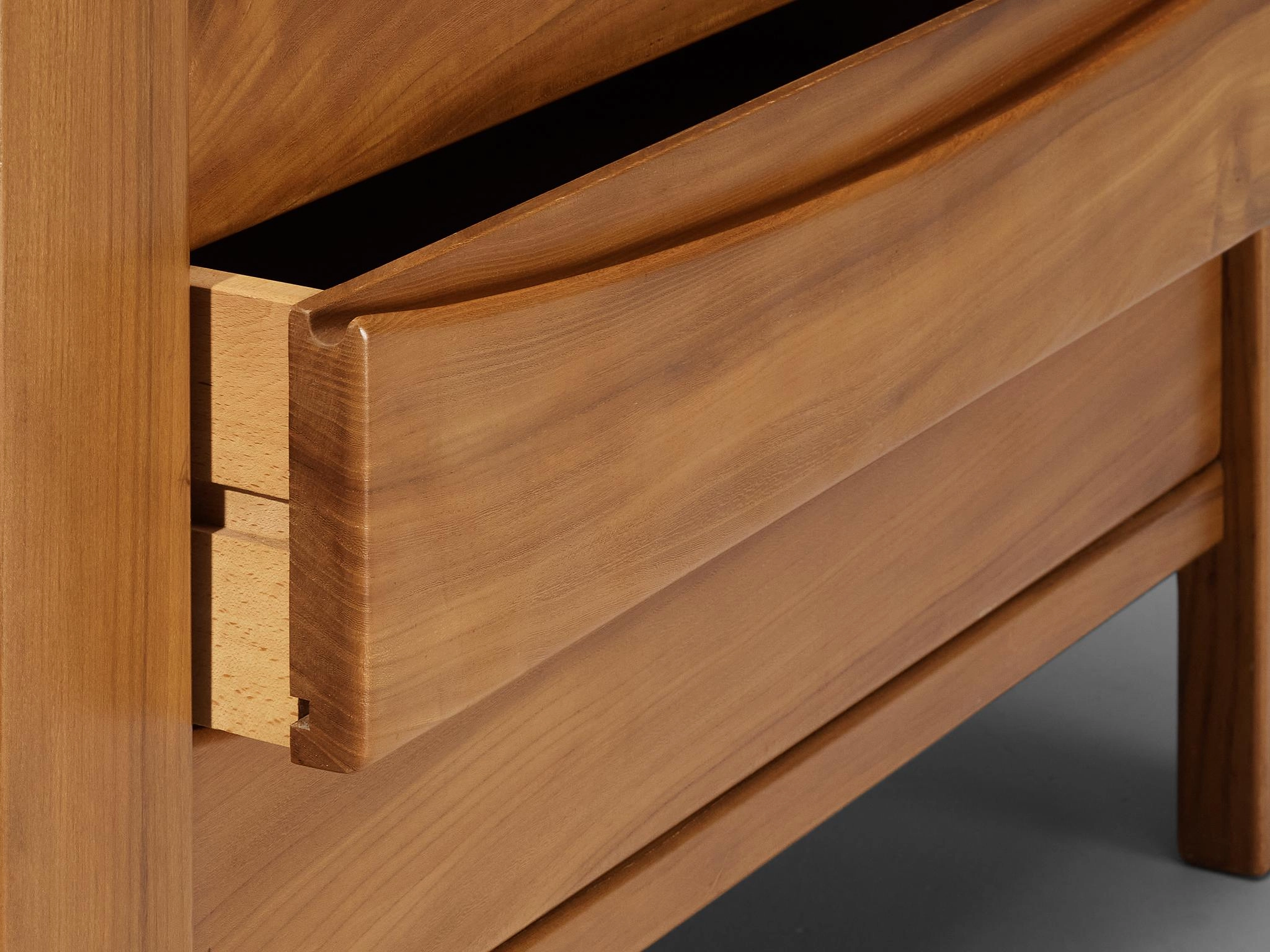 Maison Regain Chest of Drawers in Solid Elm
