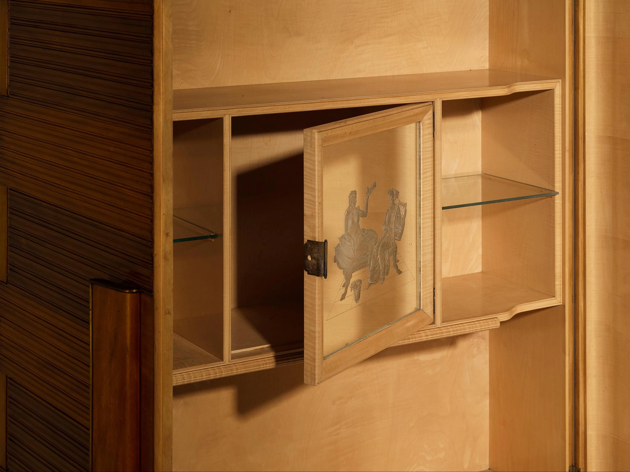 Mid-Century Modern 1950s Italian Cabinet in Mahogany